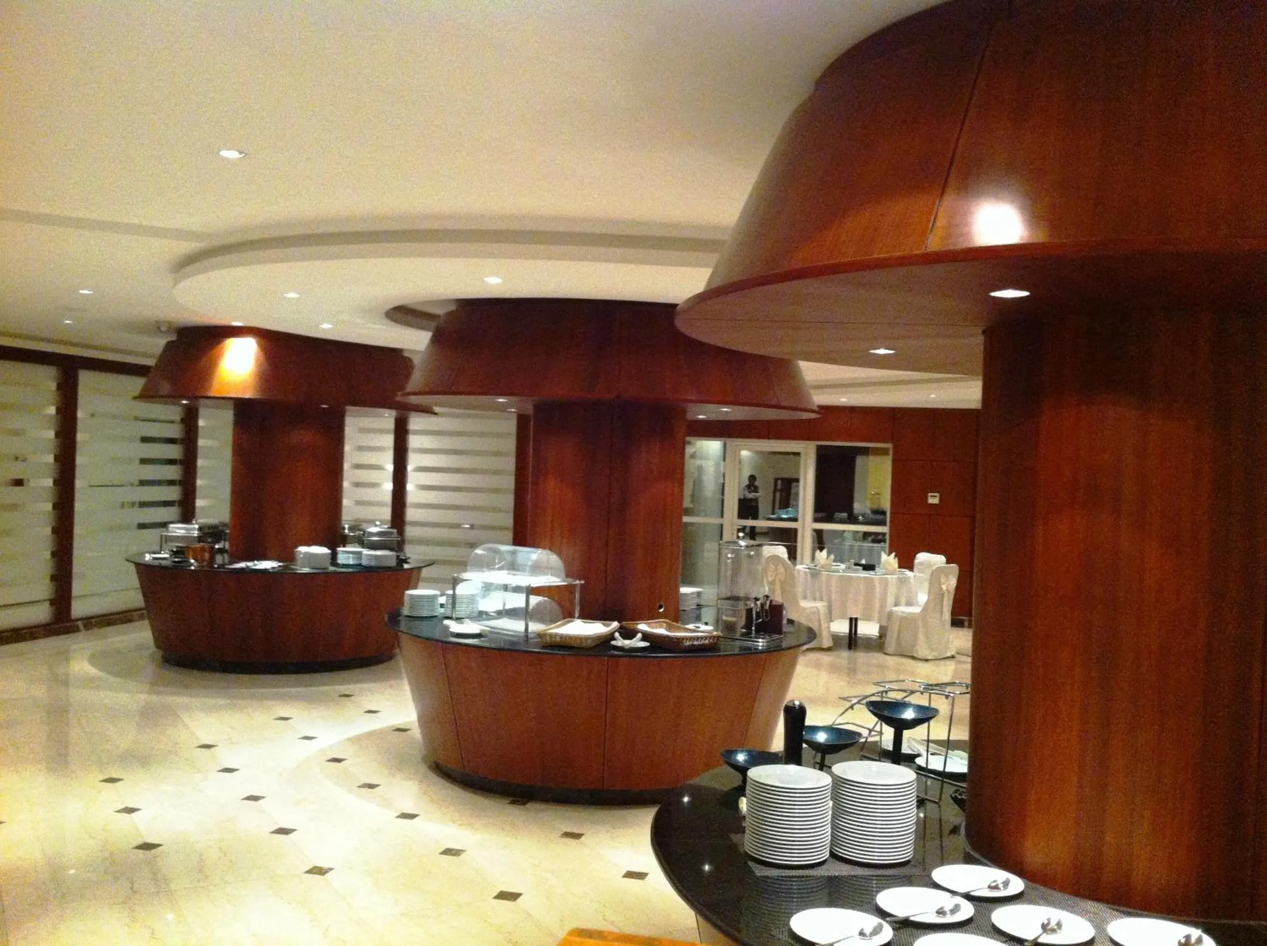 Restaurant/places to eat in Executives Hotel - Azizia