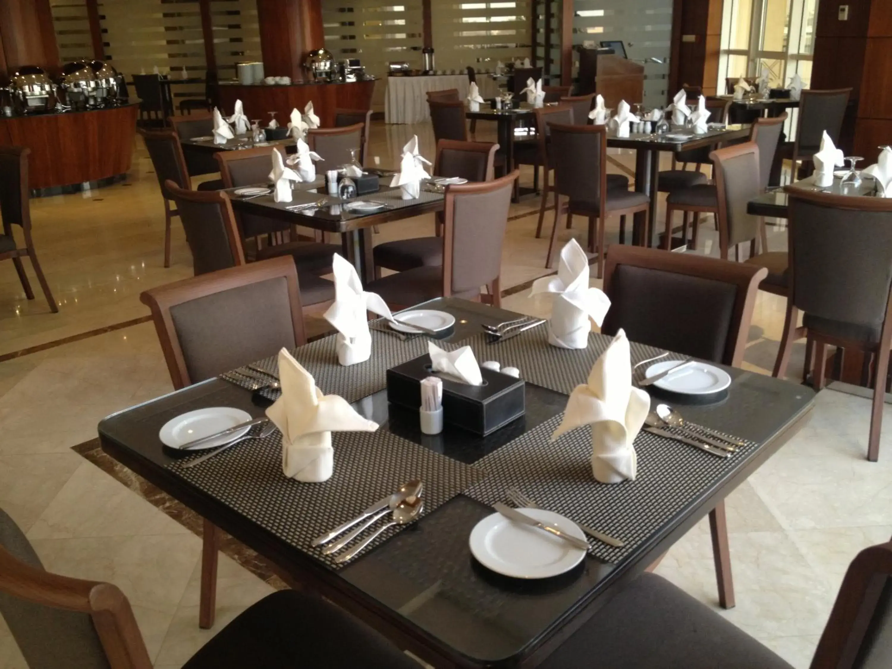 Restaurant/places to eat in Executives Hotel - Azizia Restaurant/places to eat in Executives Hotel - Azizia