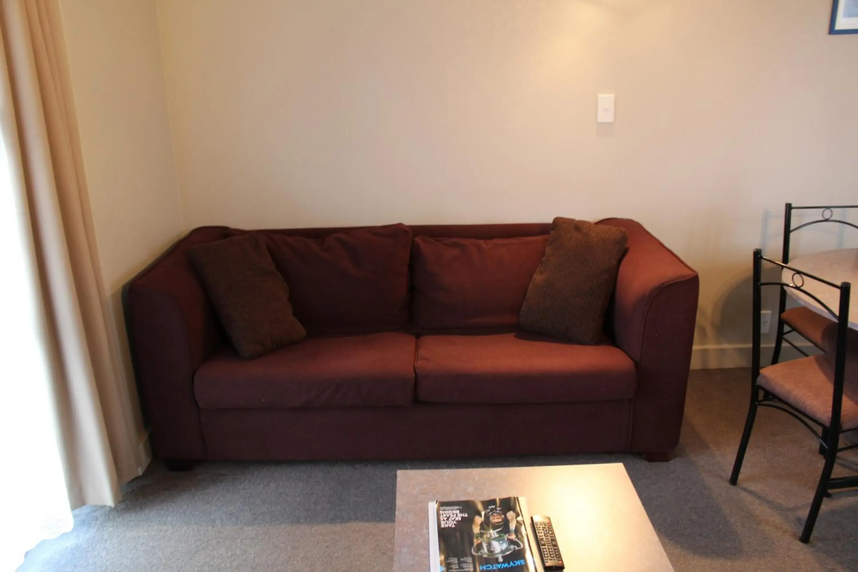 Seating area in Devonwood Motel Seating area in Devonwood Motel