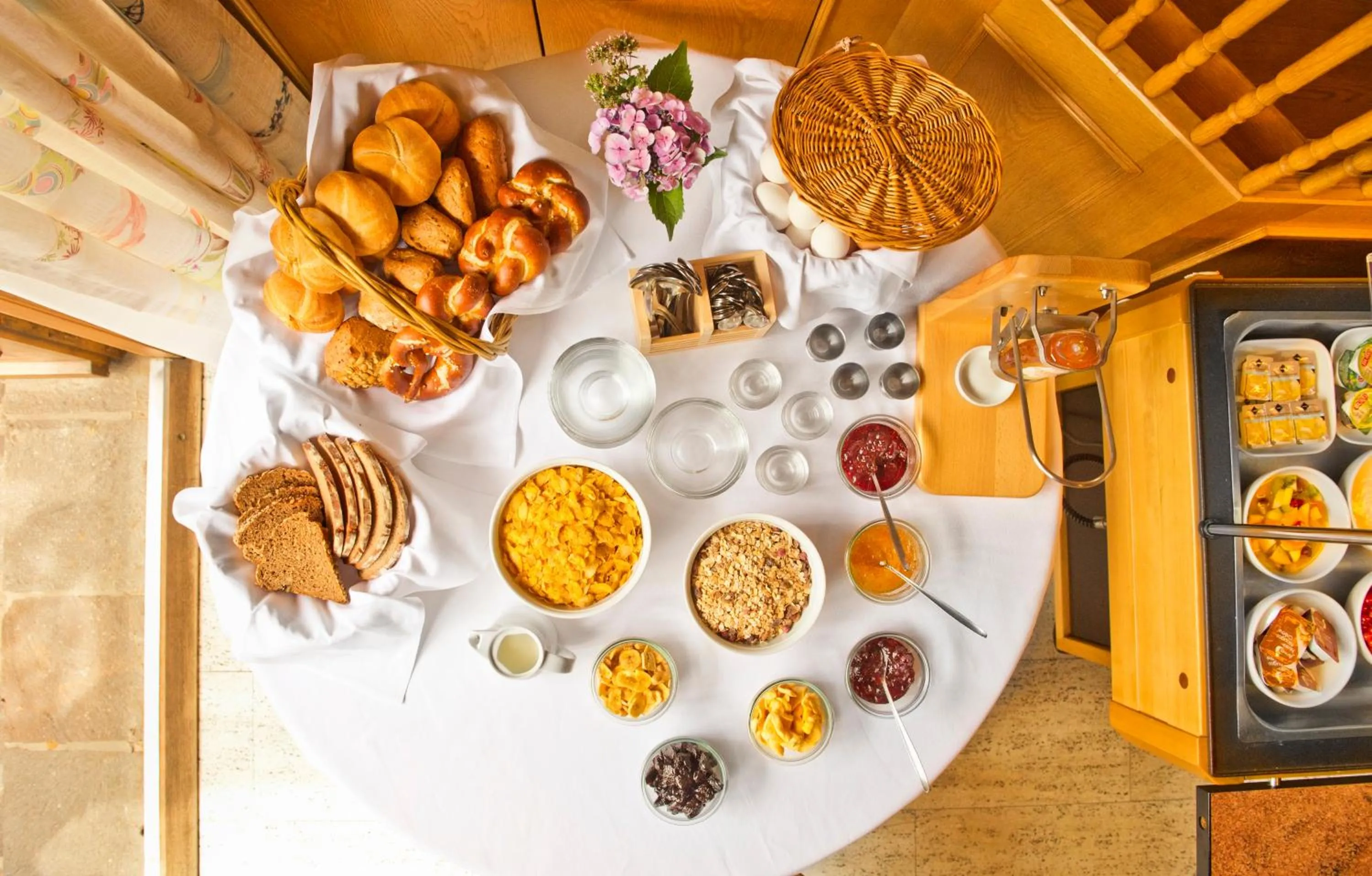 Buffet breakfast in Landgasthof Schwarz