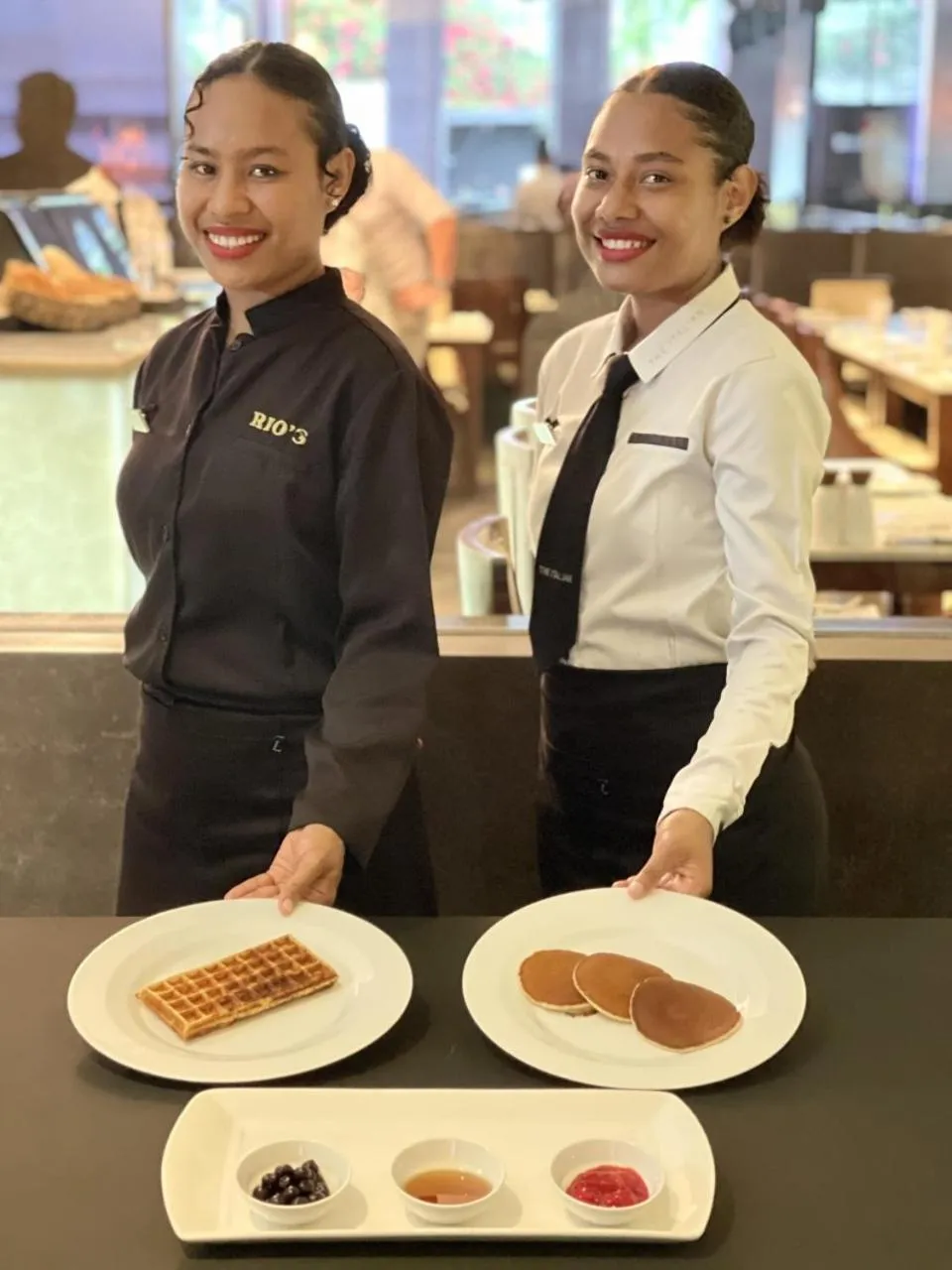 Restaurant/places to eat in Lamana Hotel