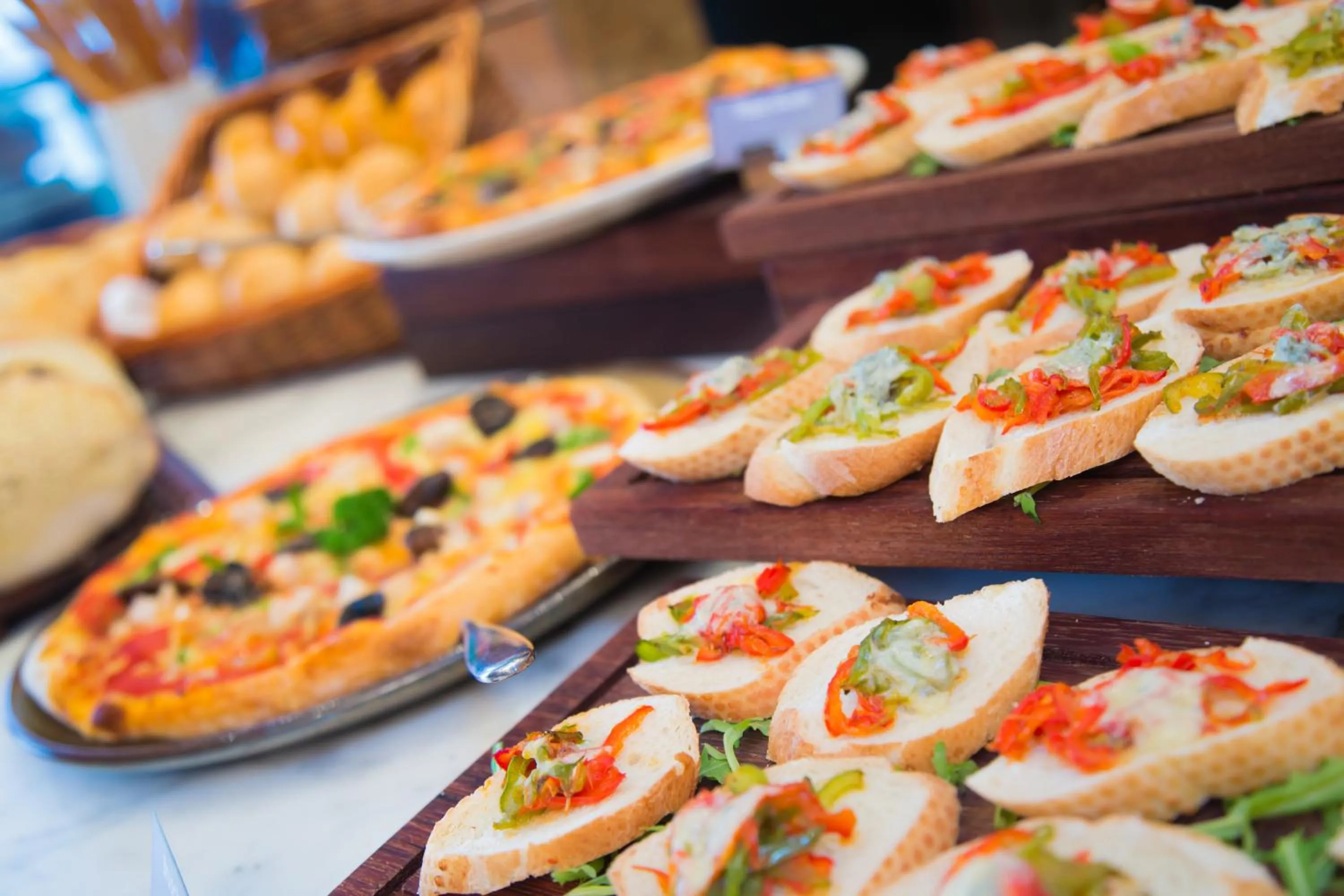 Food and drinks in Lamana Hotel