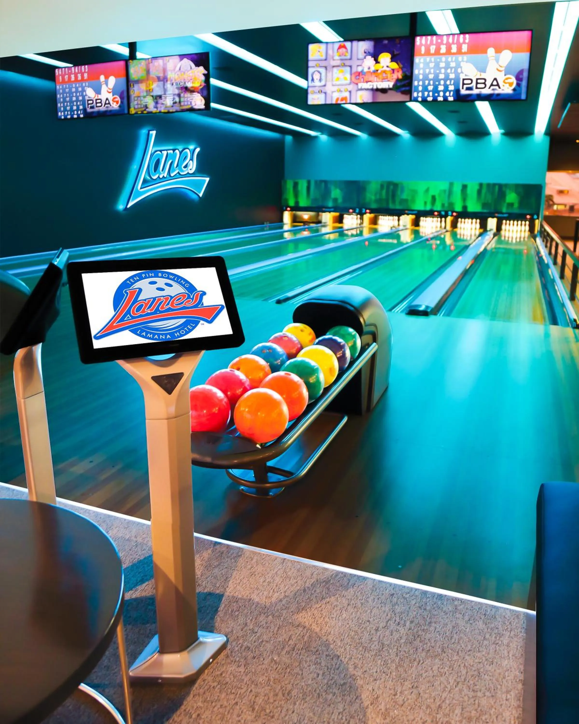 Bowling in Lamana Hotel