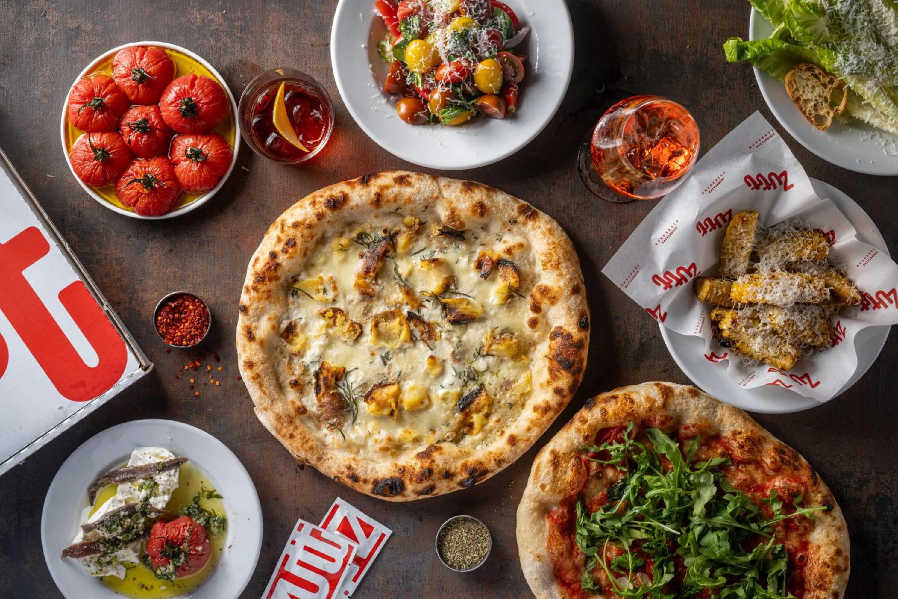 Restaurant/places to eat in Link Hotel & Hub By Dan Hotels