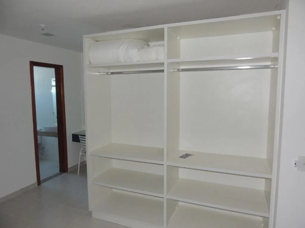 wardrobe in Hotel Real