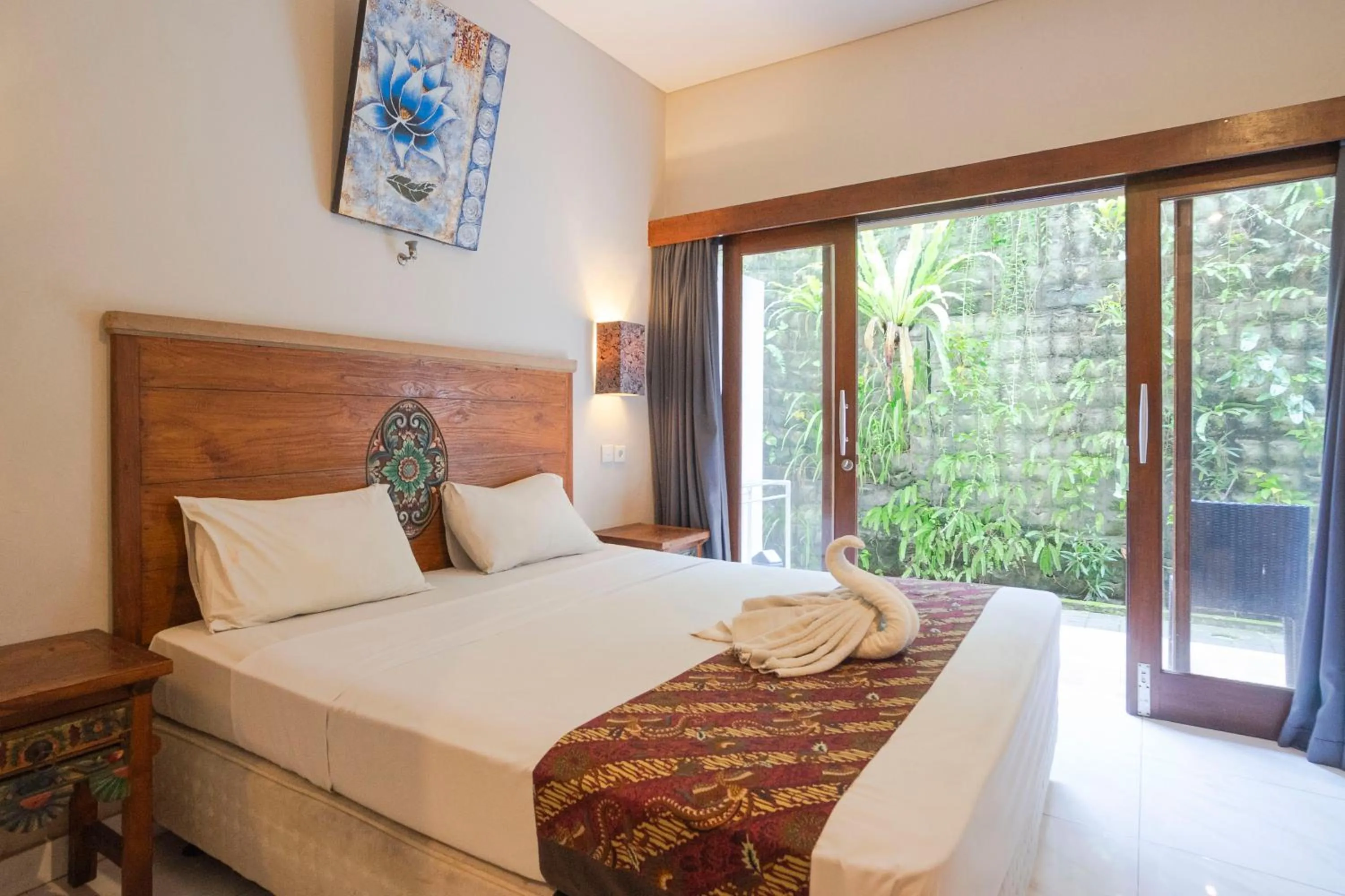 Standard Queen Room in Collection O Bali near Sanur Beach formerly Akarsa Kokoro