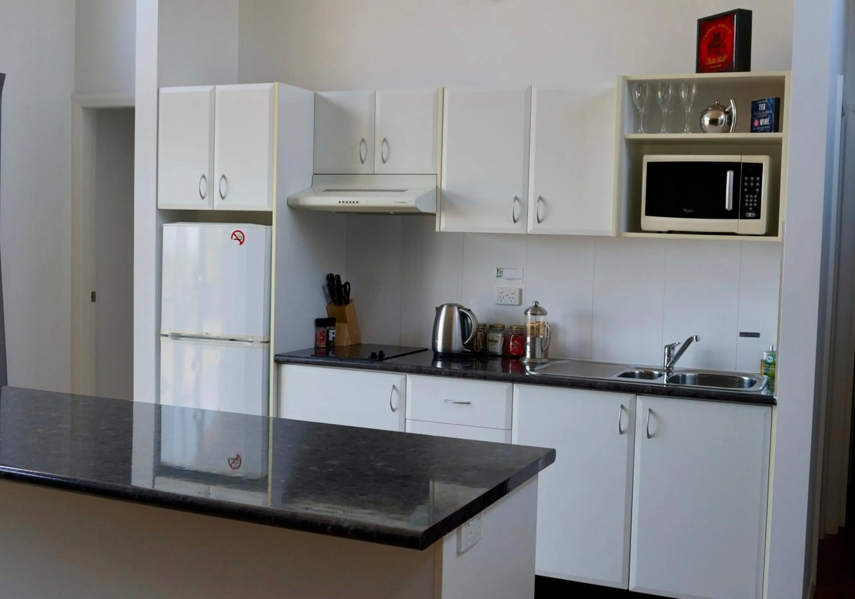 Coffee/tea facilities in Beltana Villas