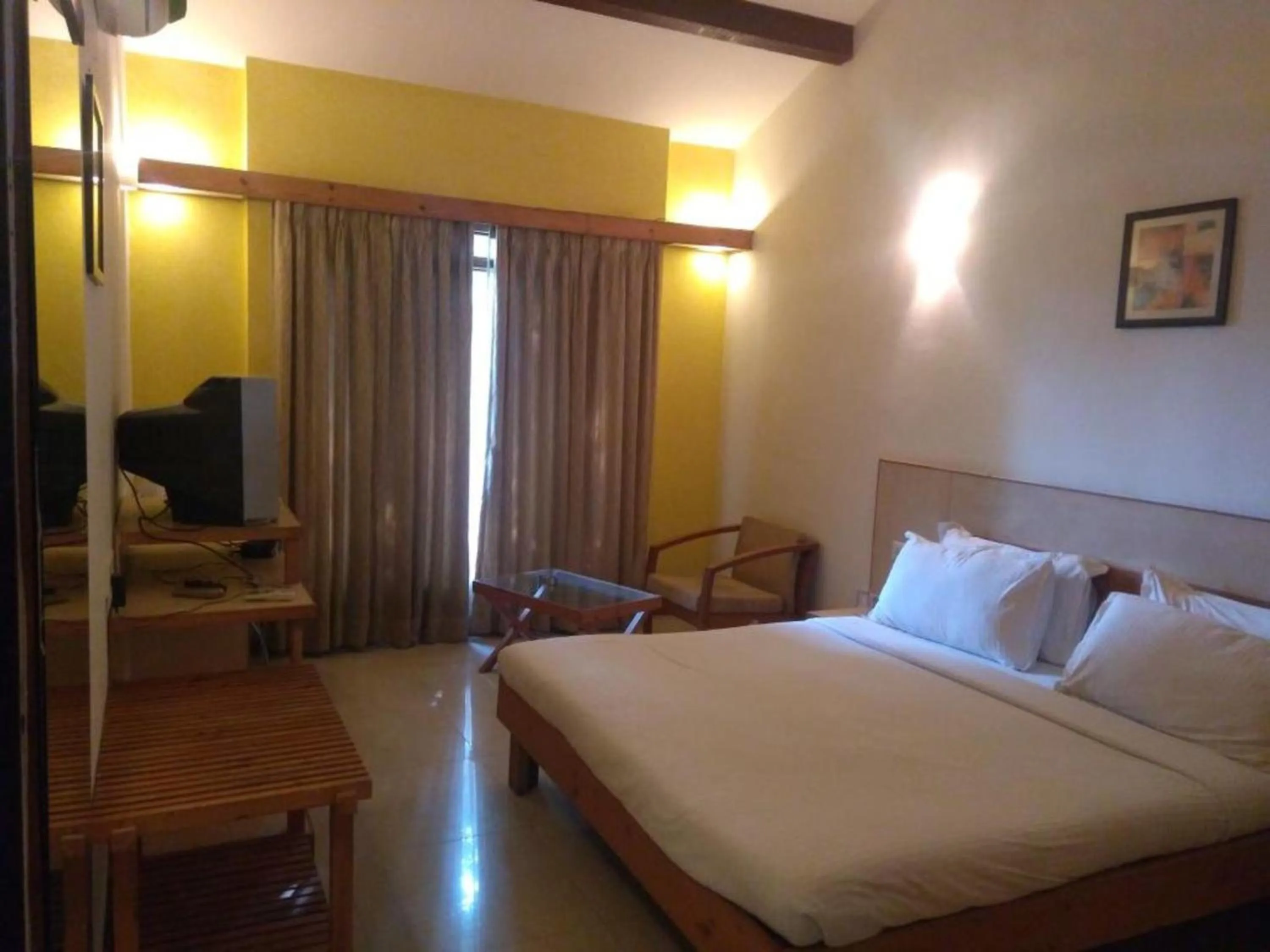 Cambay Sapphire, Gandhinagar