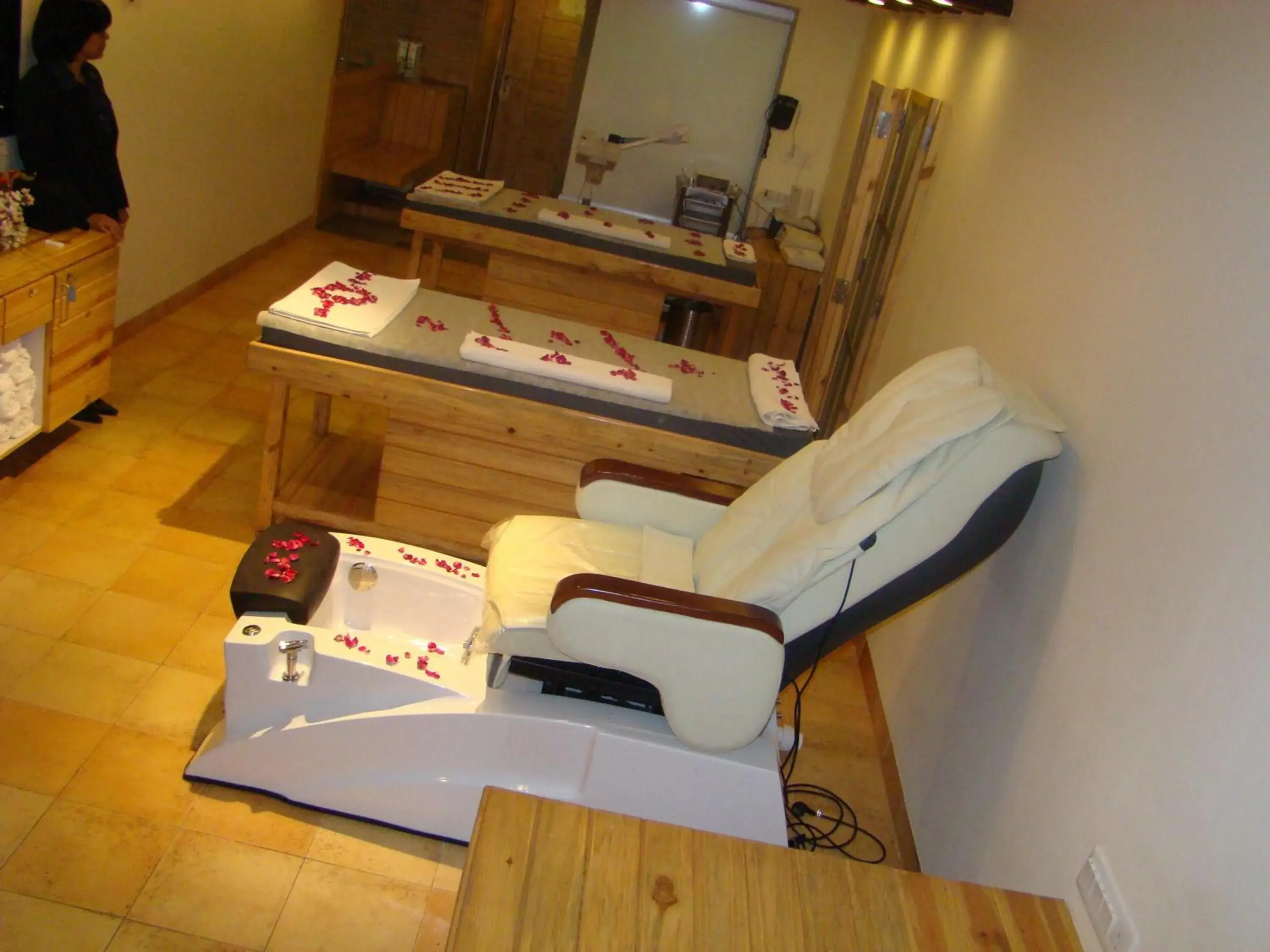 Spa and wellness centre/facilities in Cambay Sapphire, Gandhinagar Spa and wellness centre/facilities in Cambay Sapphire, Gandhinagar