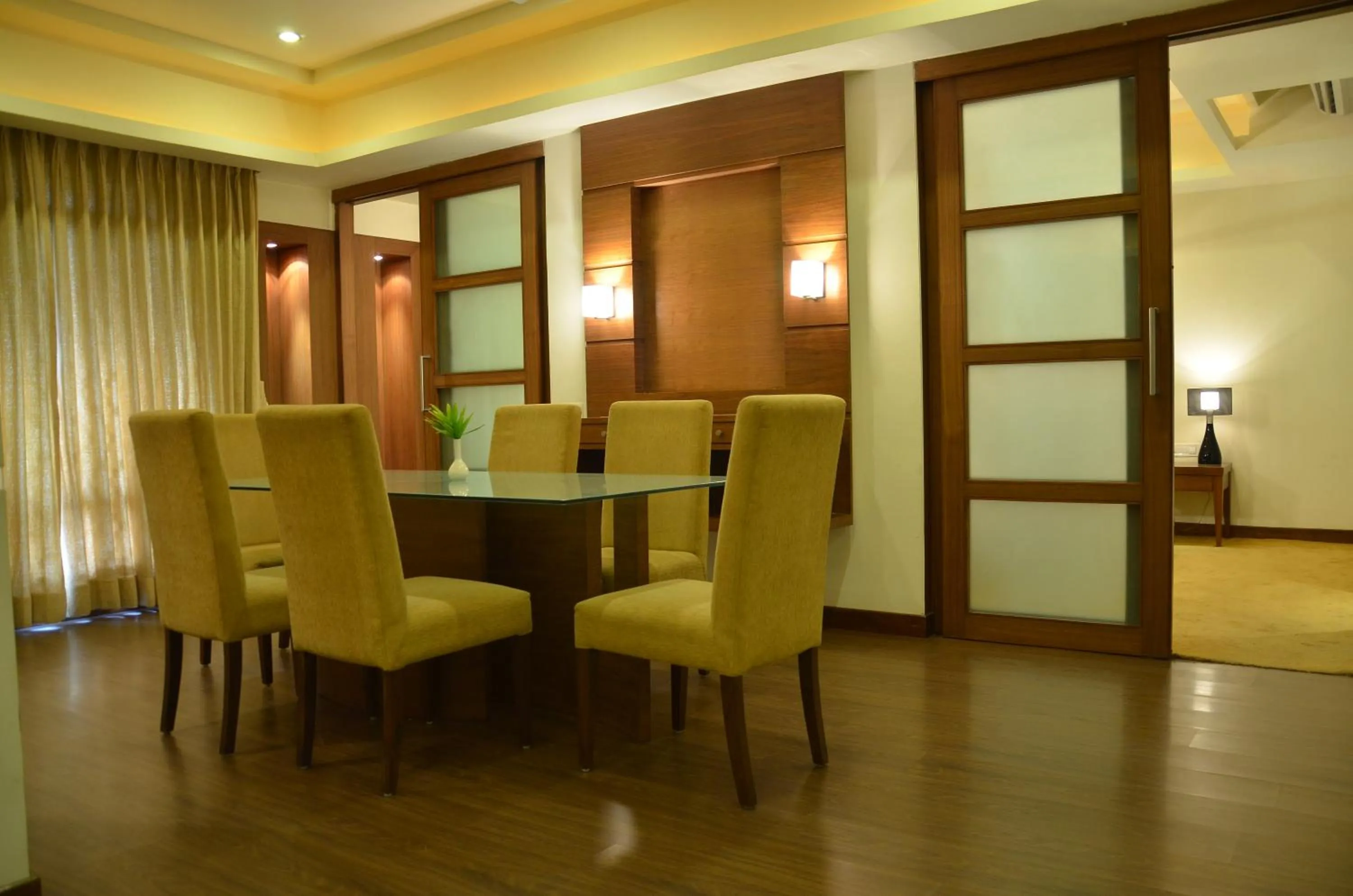 Cambay Sapphire, Gandhinagar