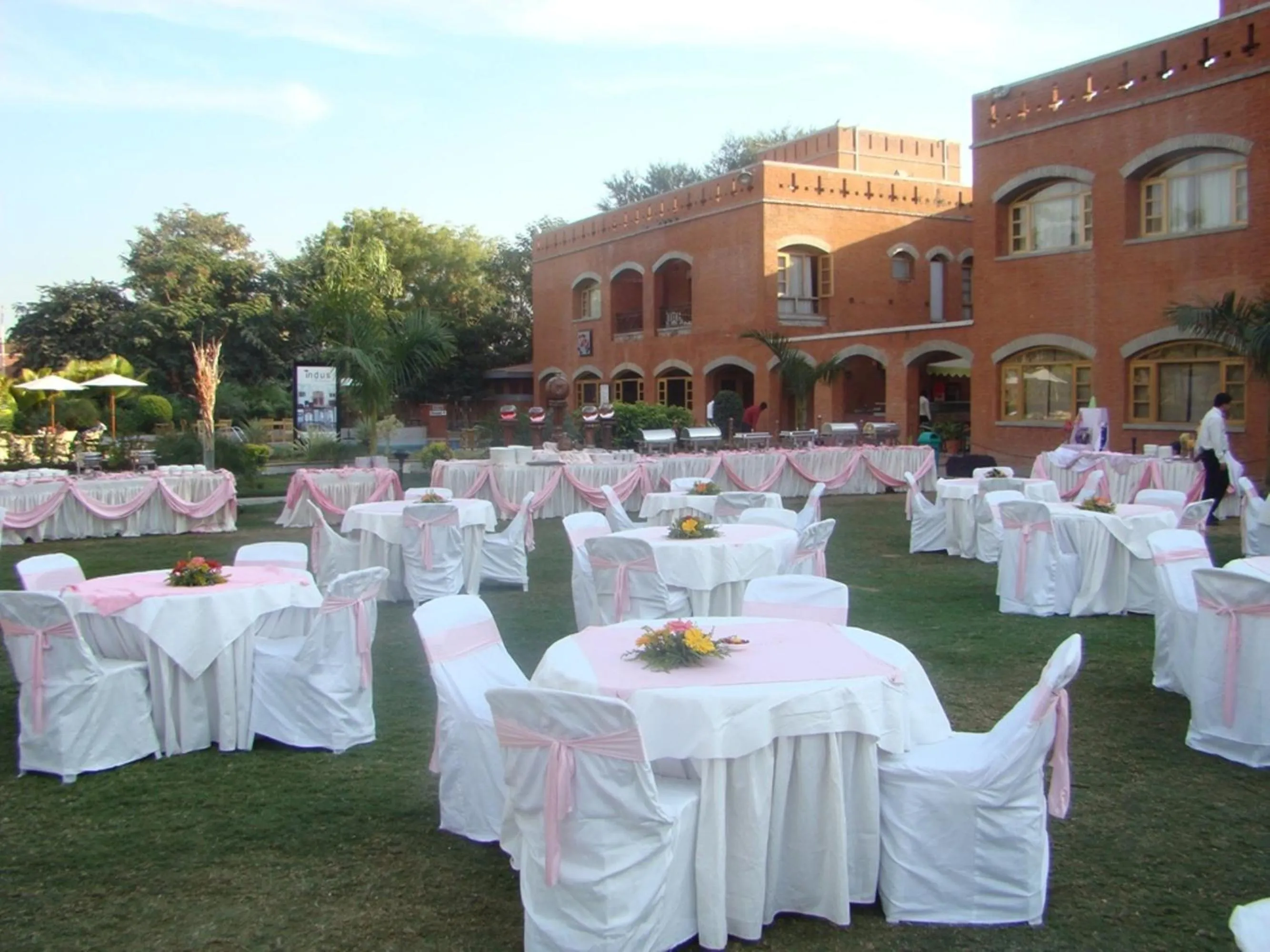 Area and facilities in Cambay Sapphire, Gandhinagar