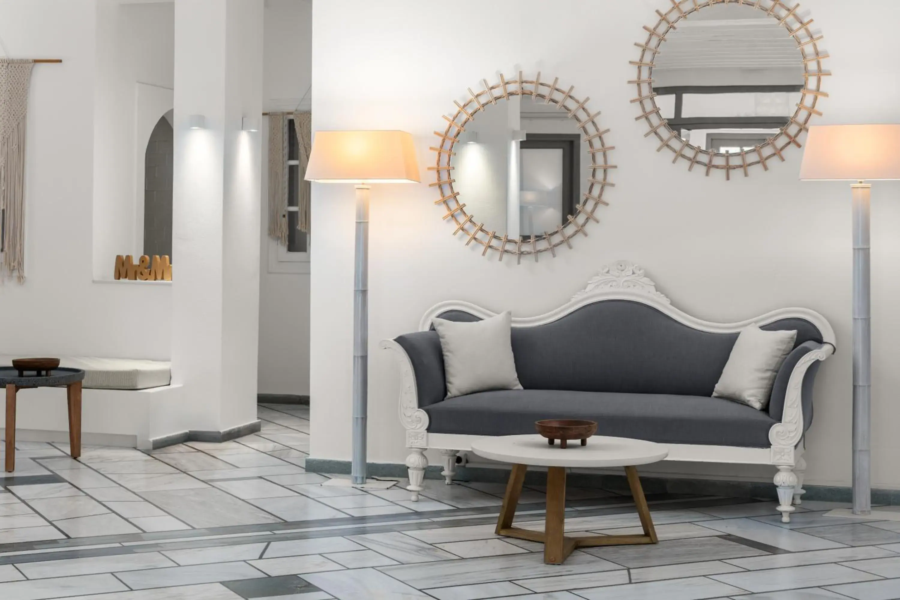 Lobby or reception in Mr. and Mrs. White Tinos Lobby or reception in Mr. and Mrs. White Tinos