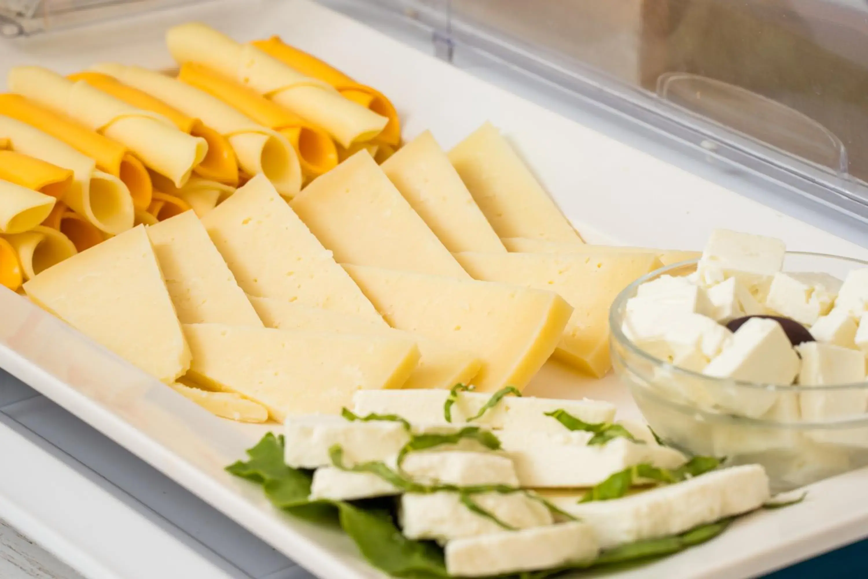 Breakfast in Mr. and Mrs. White Tinos Breakfast in Mr. and Mrs. White Tinos