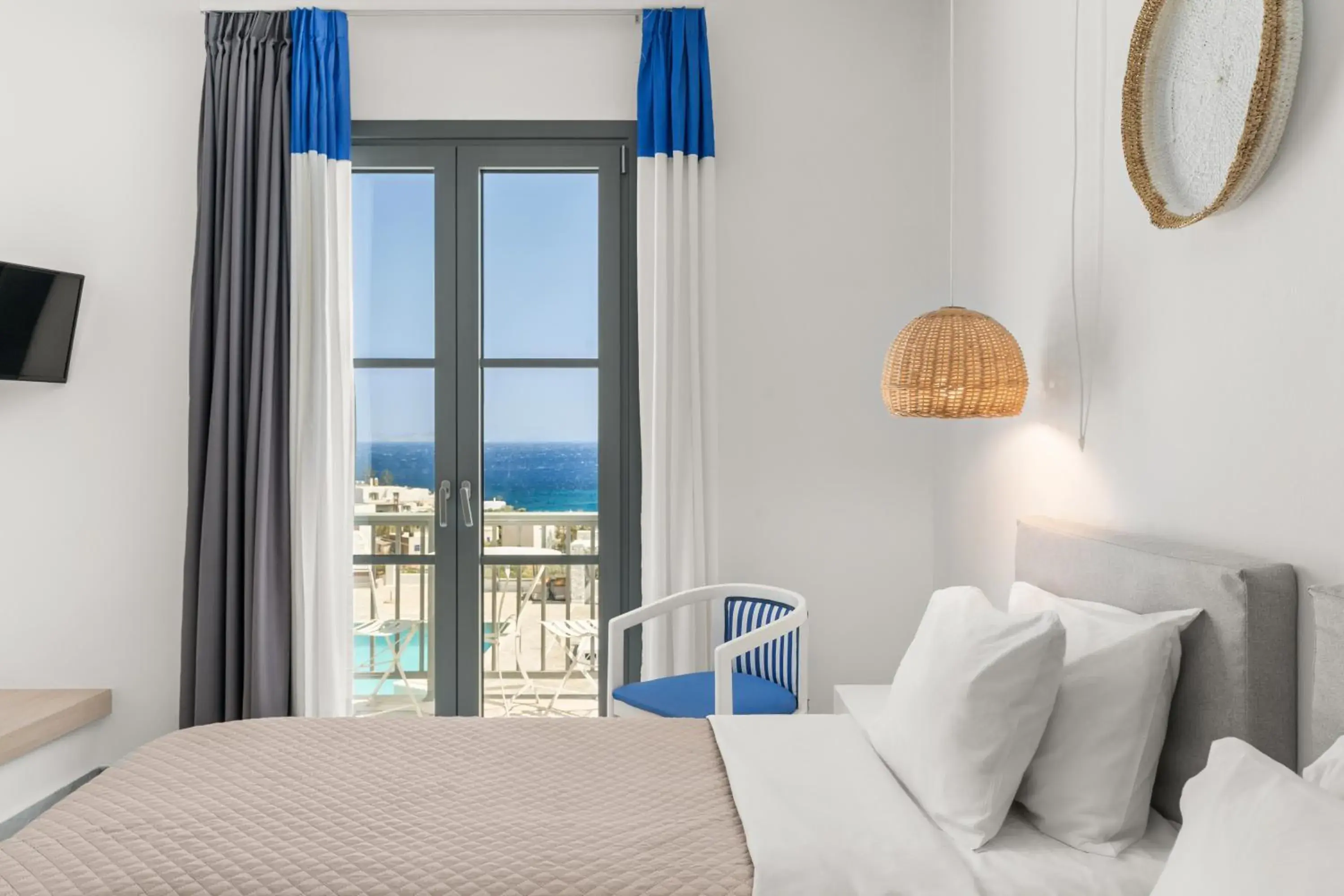 Bedroom, Bed in Mr. and Mrs. White Tinos Bedroom, Bed in Mr. and Mrs. White Tinos