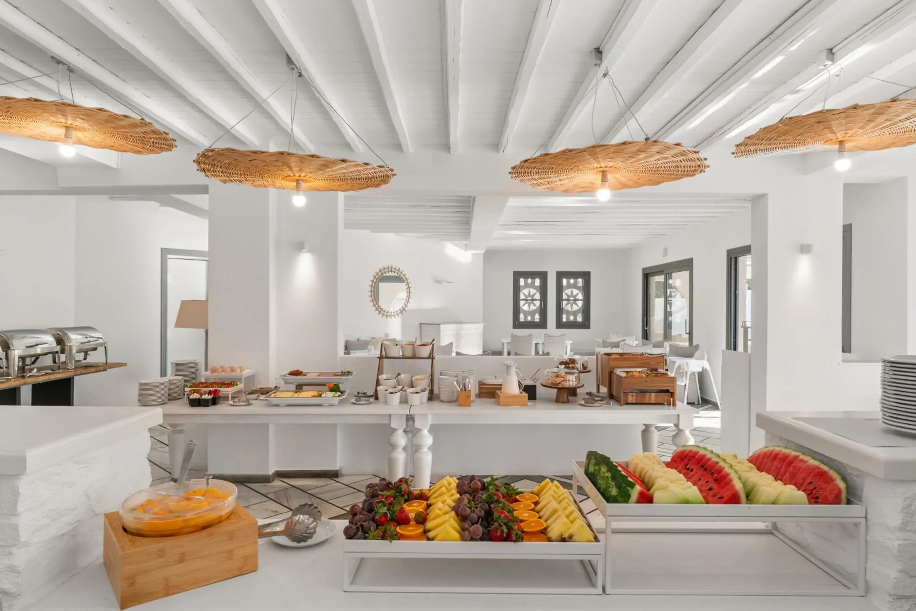 Restaurant/places to eat in Mr. and Mrs. White Tinos Restaurant/places to eat in Mr. and Mrs. White Tinos