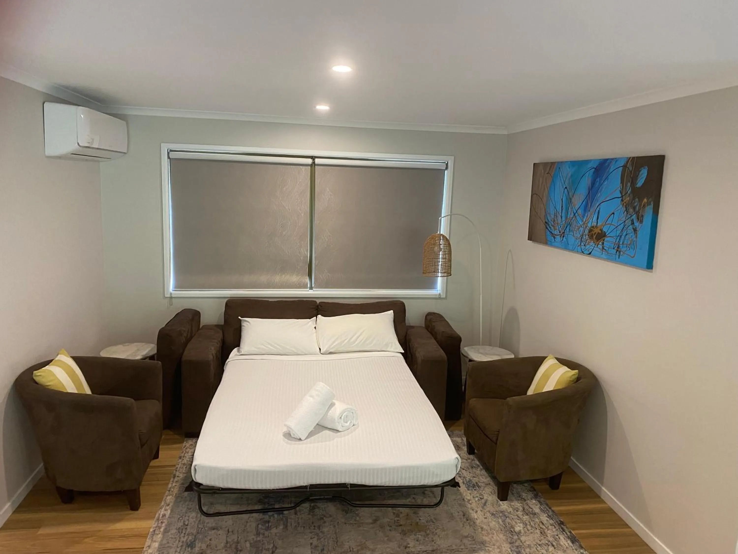 Bed in Clouds Mapleton