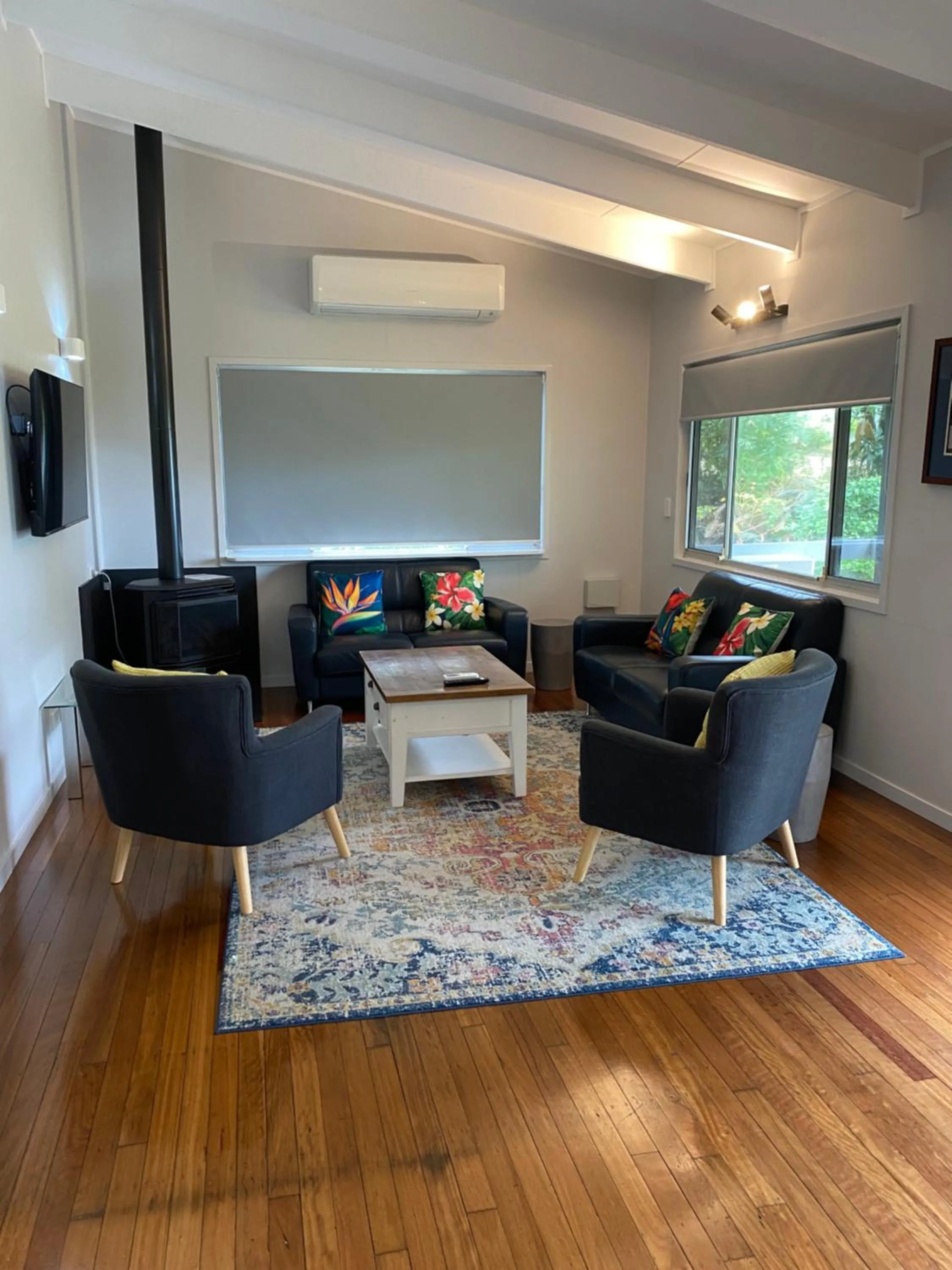 TV and multimedia in Clouds Mapleton