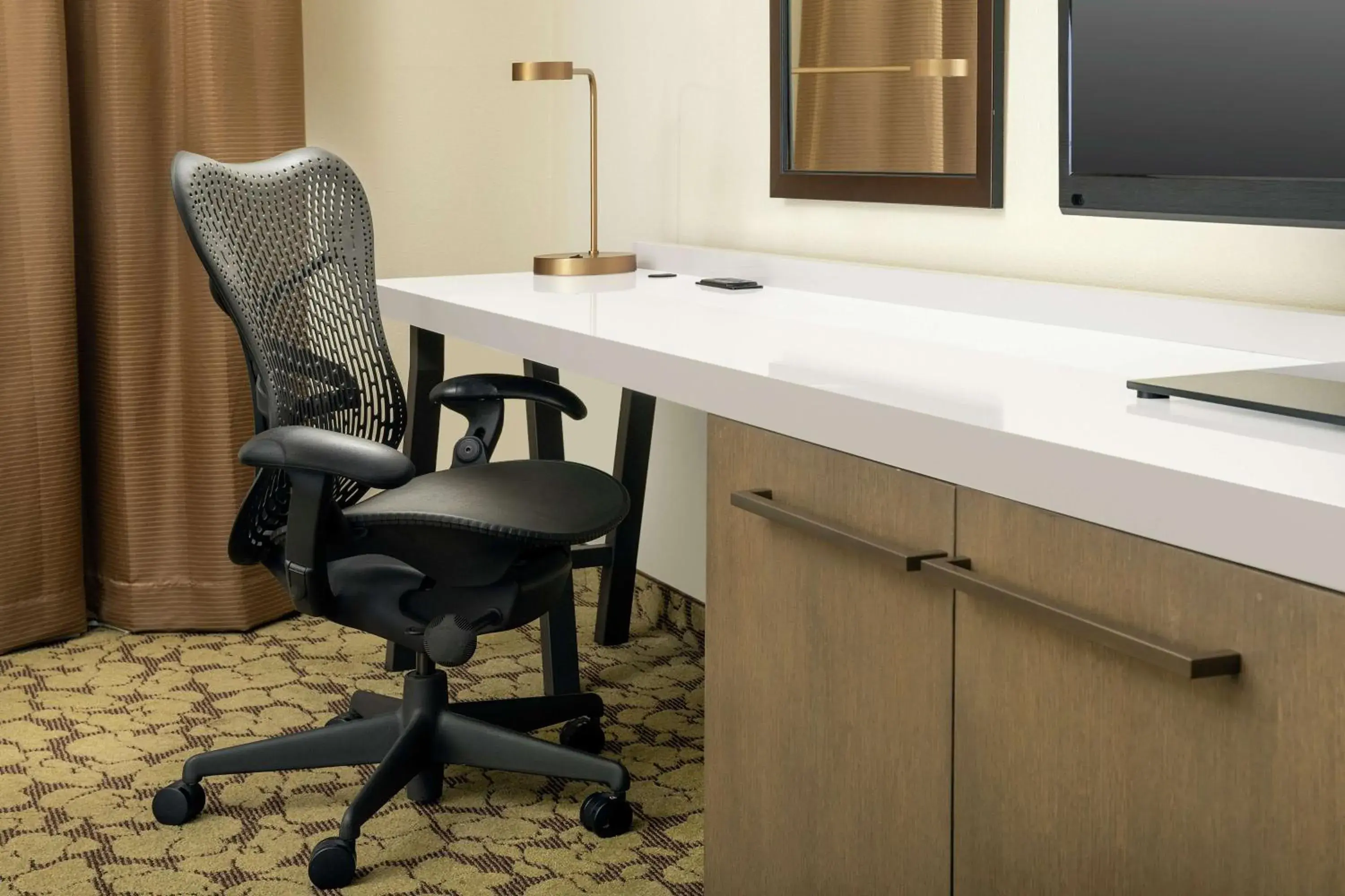 Bedroom in Hilton Garden Inn Frederick Bedroom in Hilton Garden Inn Frederick