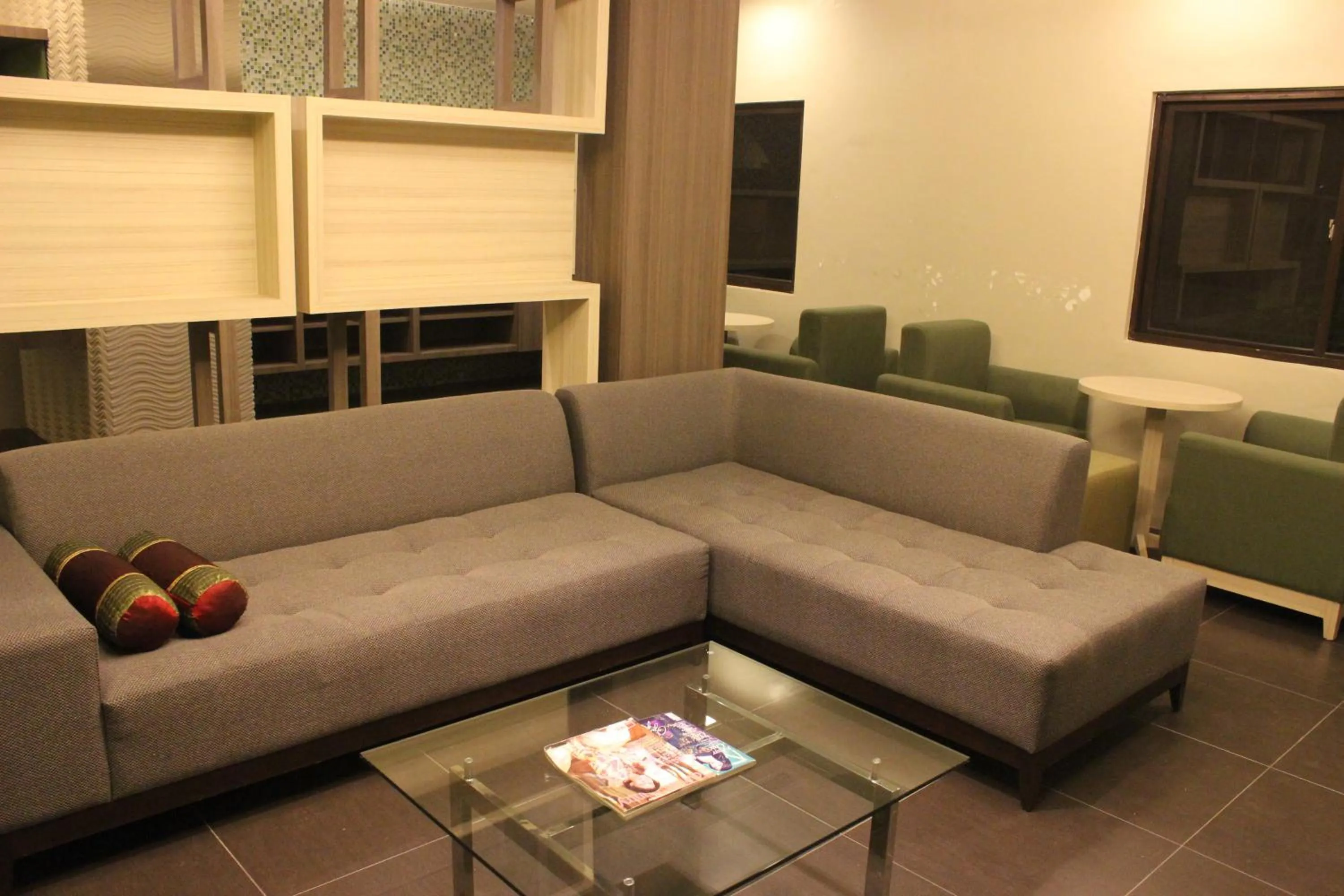 Communal lounge/ TV room in Mount Sea Resort