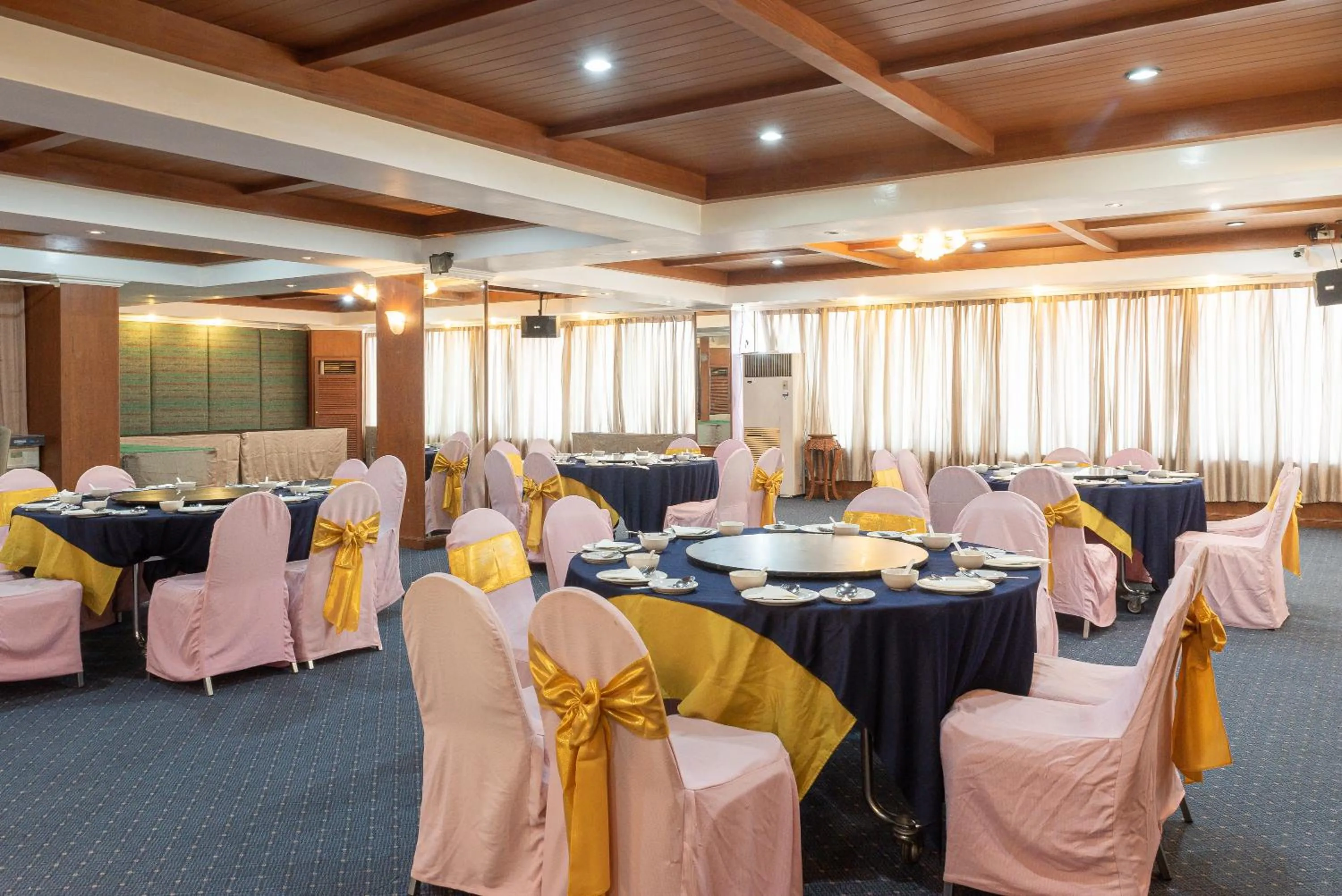 Meeting/conference room in Nonthaburi Palace Hotel