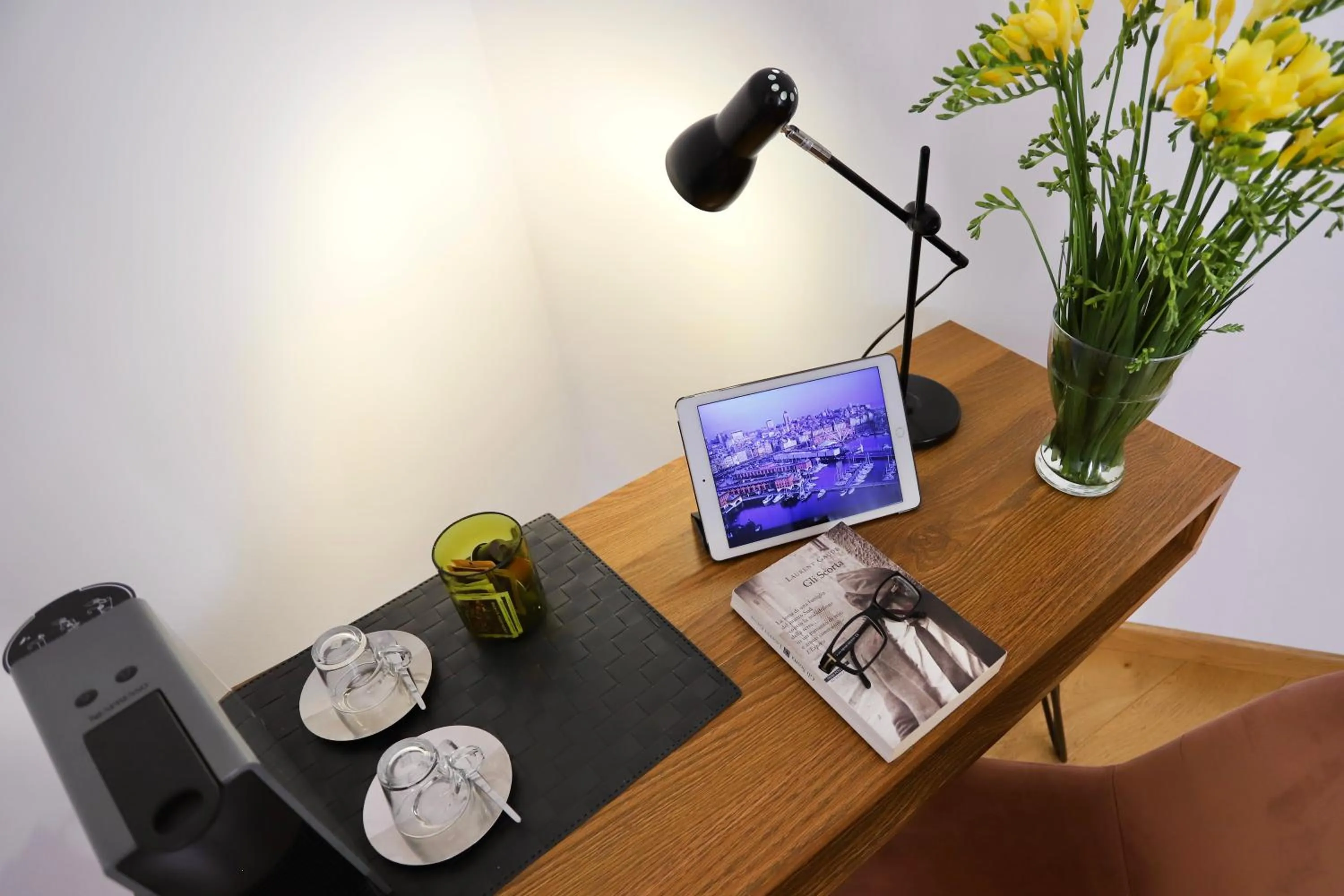 Business facilities in Palazzina B - Contemporary Studio