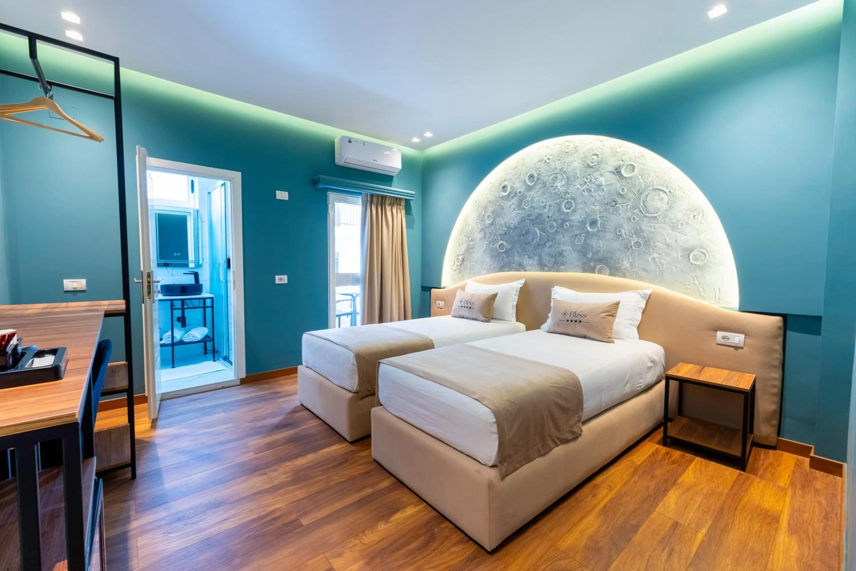 Deluxe Double Room in Bliss Boutique Hotel