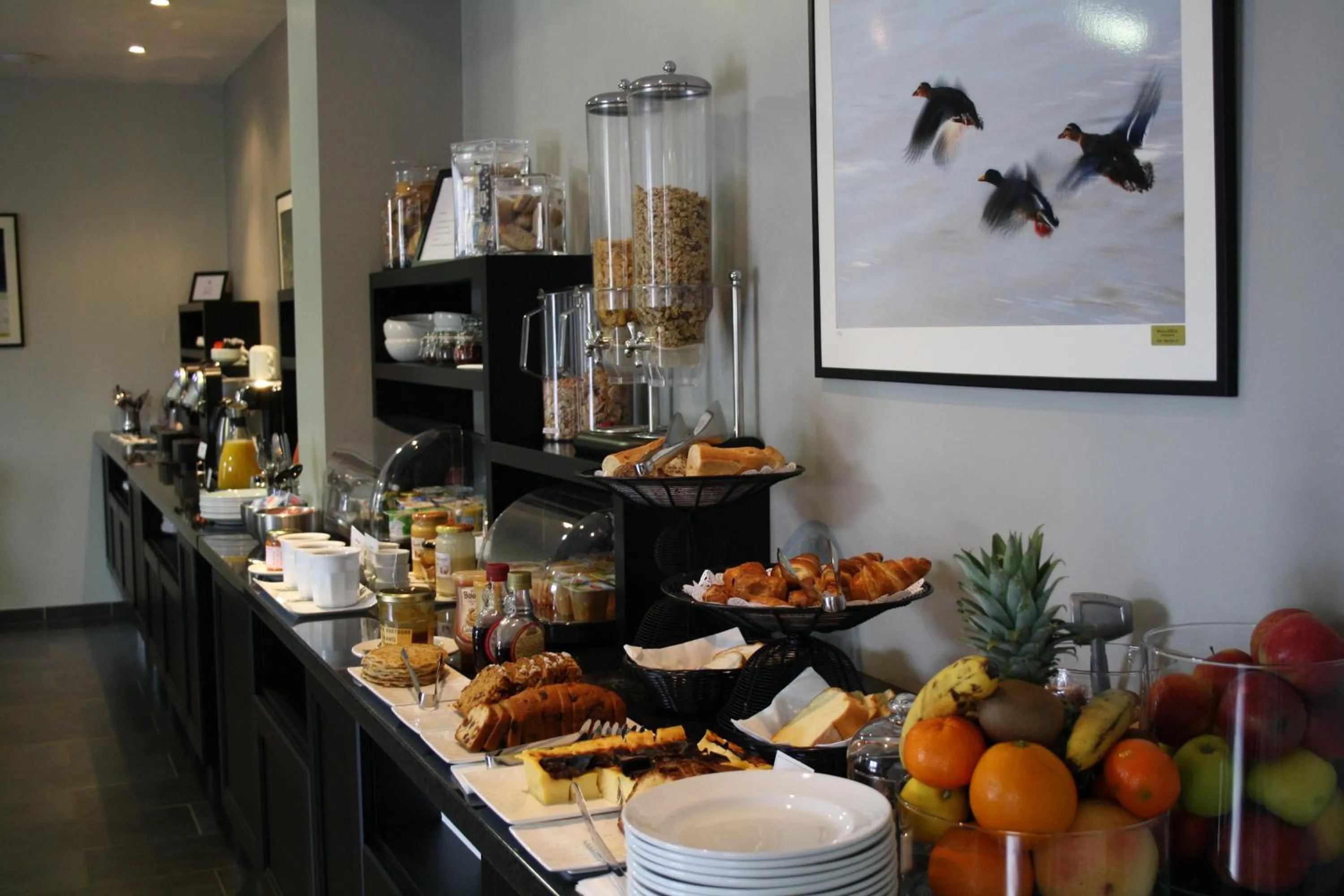 Continental breakfast in Hôtel Burgevin