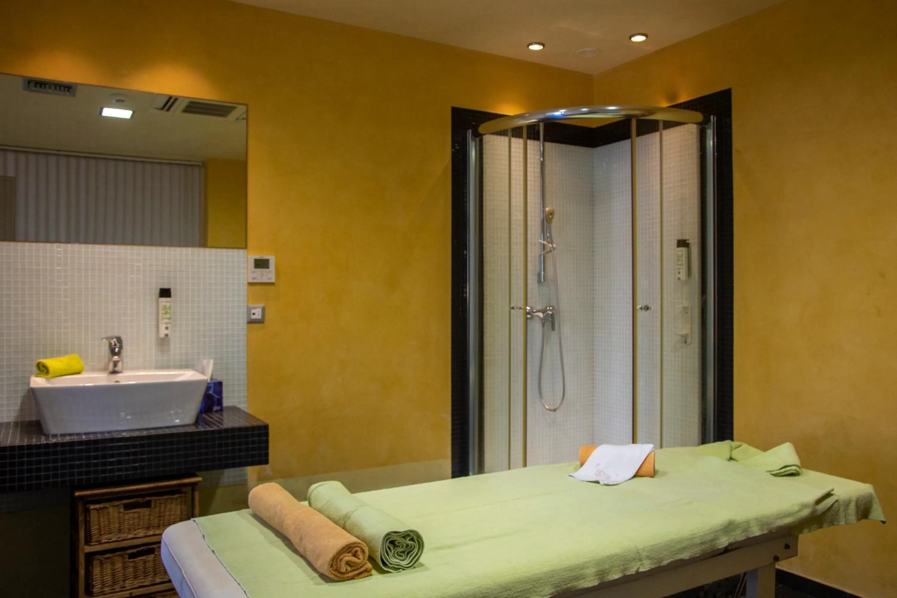 Royal Paradise Beach Resort & Spa - Adults Friendly Hotel