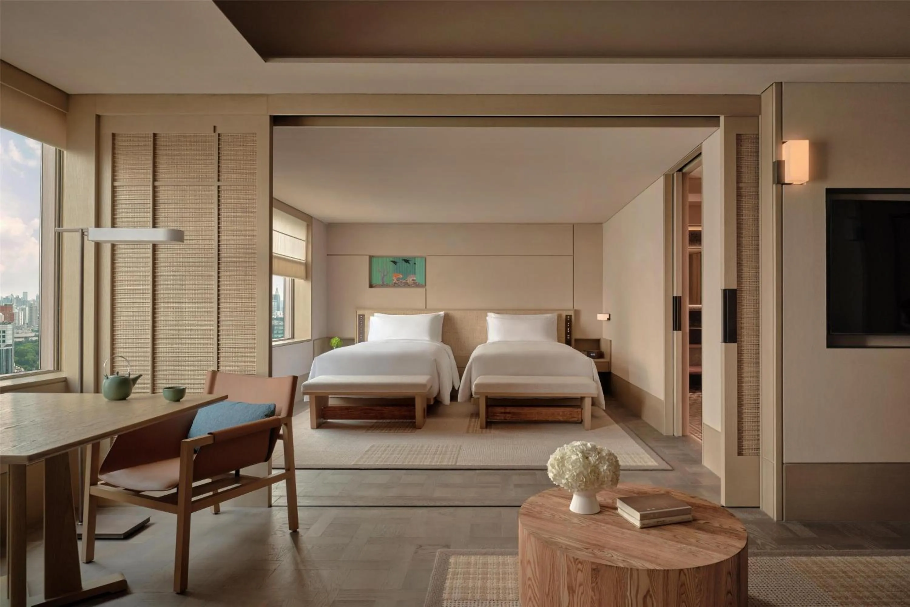 Photo of the whole room, Bed in Alila Shanghai