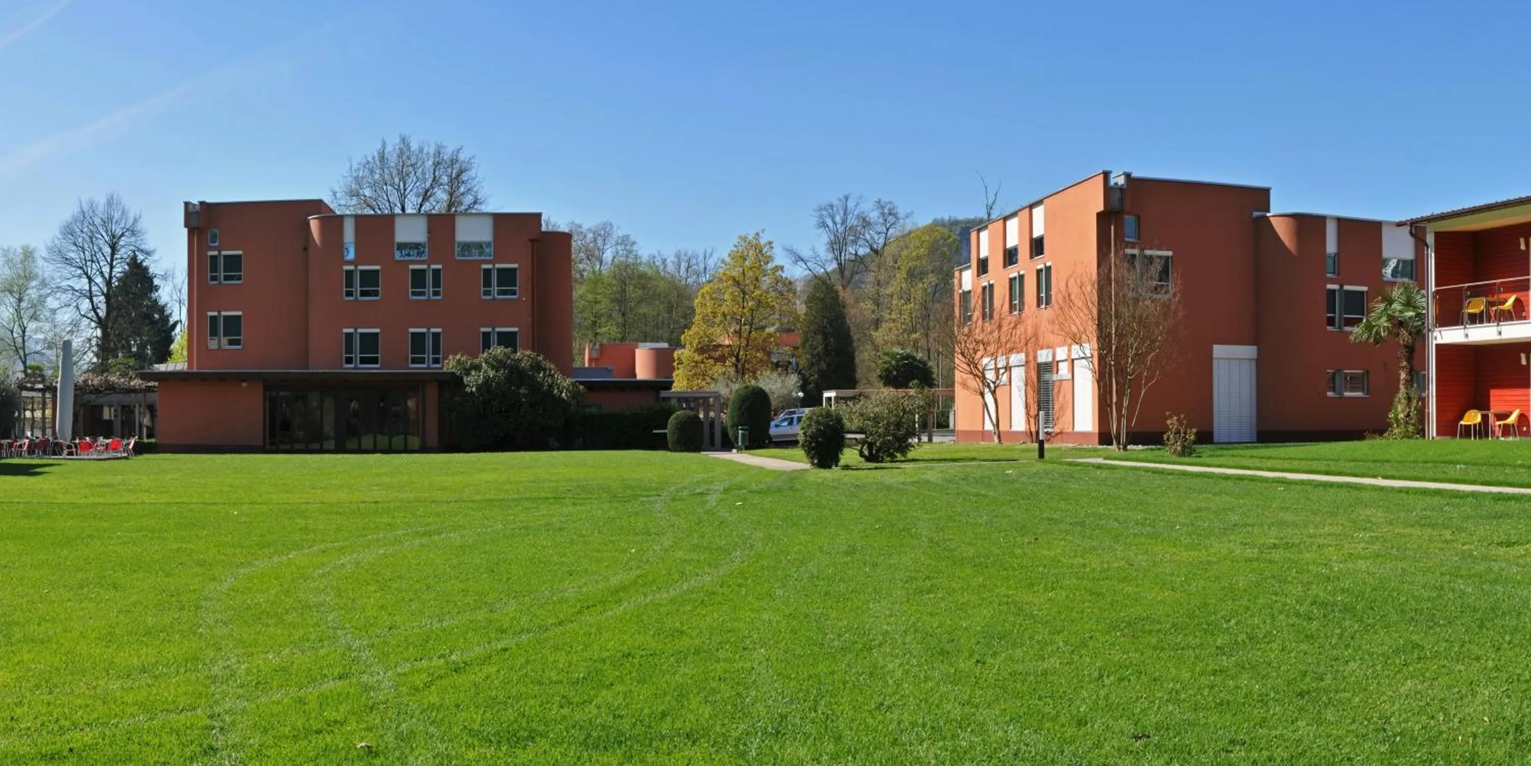 Property building in Centro Magliaso