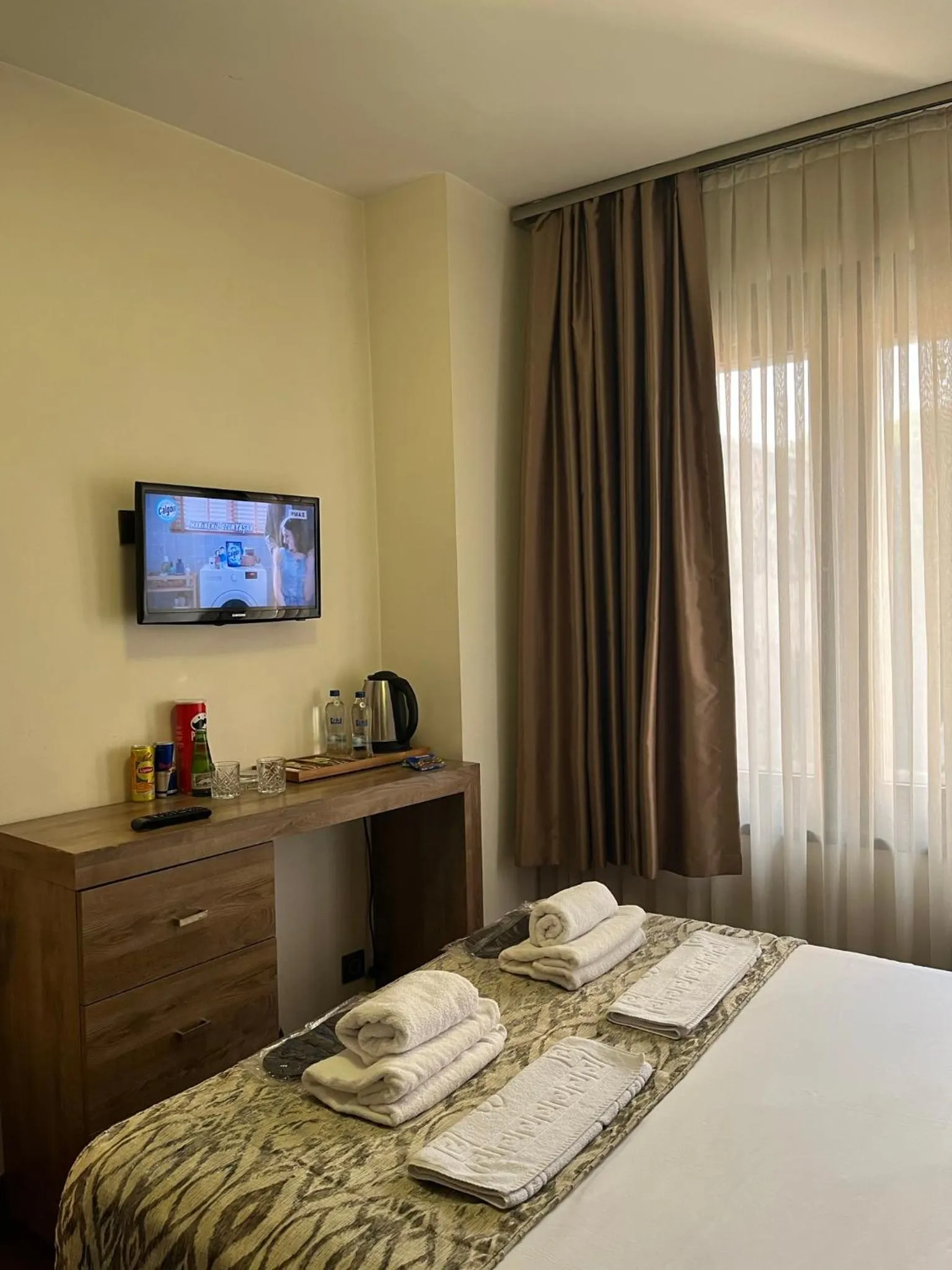 Bed in Pandora Hotel