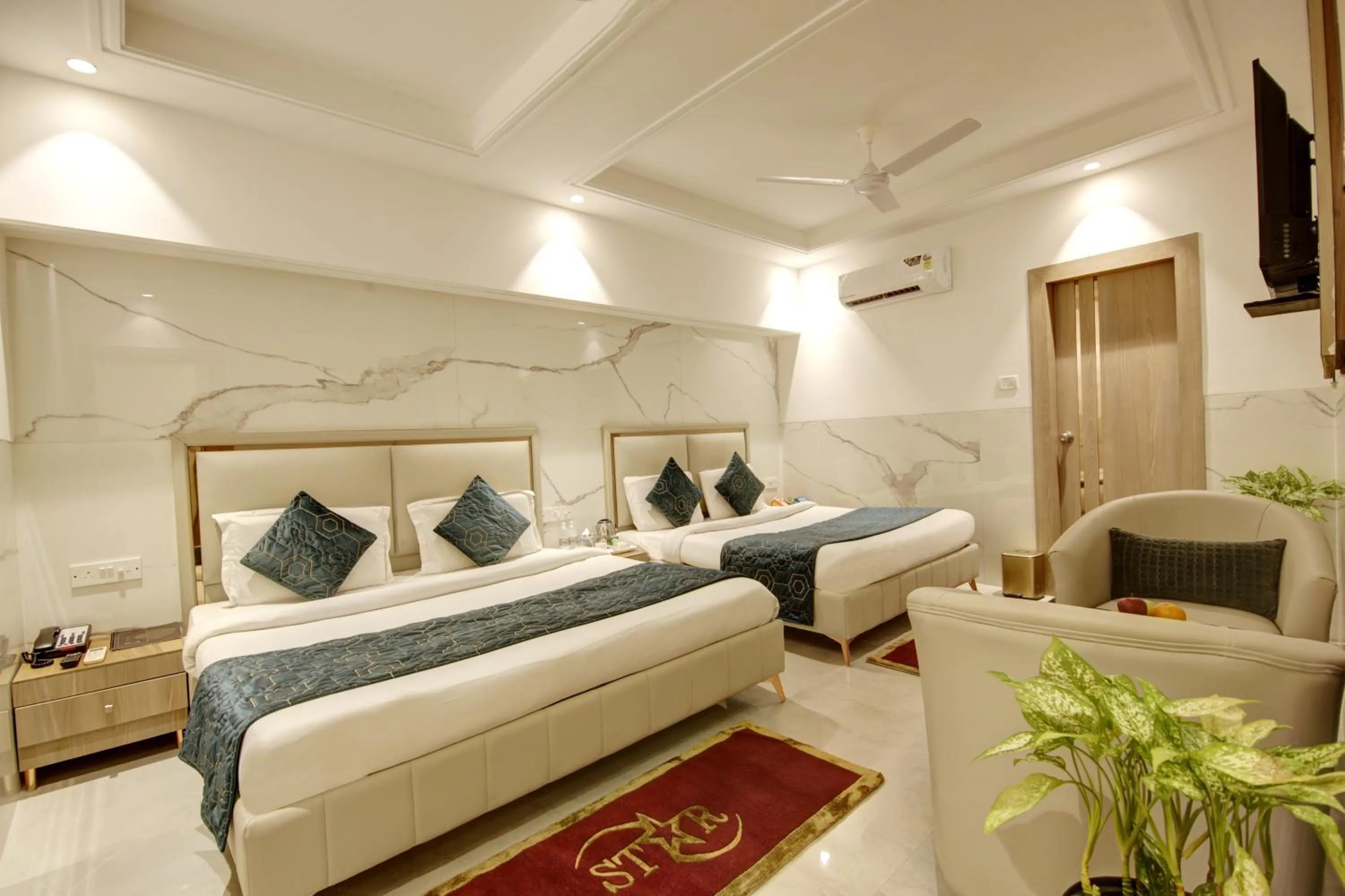 air conditioner, Bed in Hotel International Inn - Near Delhi Airport