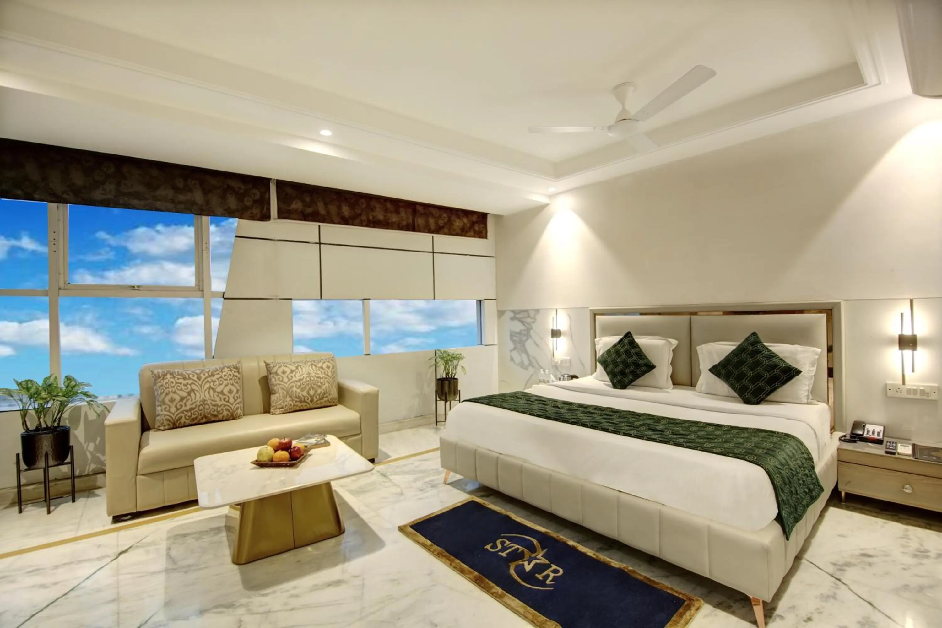 Photo of the whole room, Bed in Hotel International Inn - Near Delhi Airport