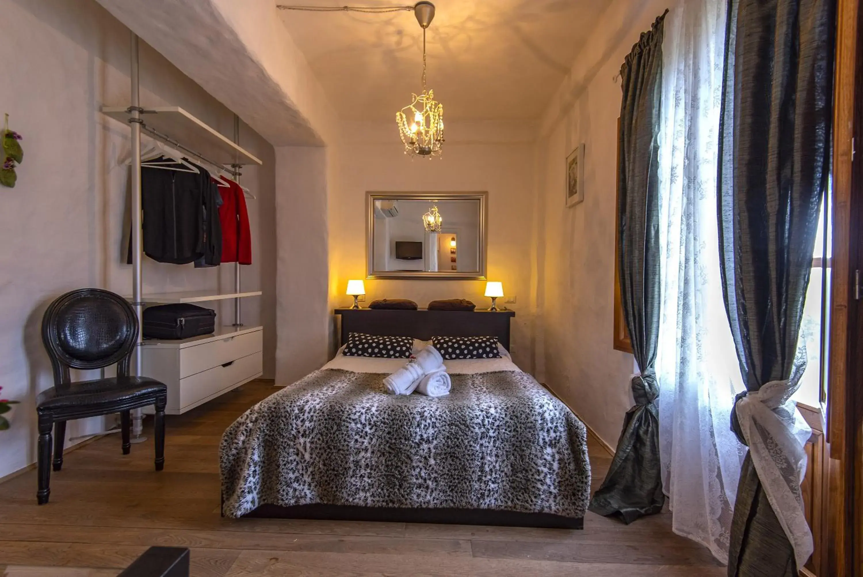 Double Room - single occupancy in B&B Country House Poggio Del Drago Double Room - single occupancy in B&B Country House Poggio Del Drago