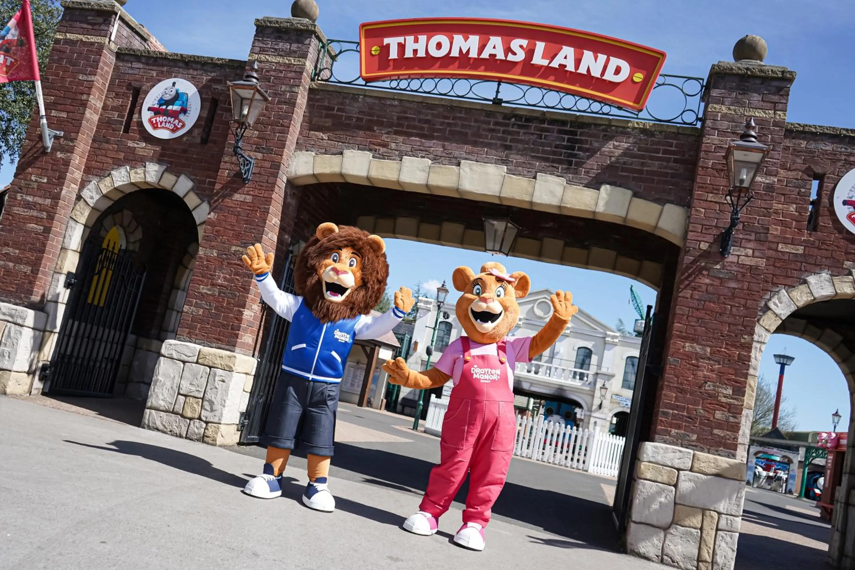 Property building in Drayton Manor Hotel