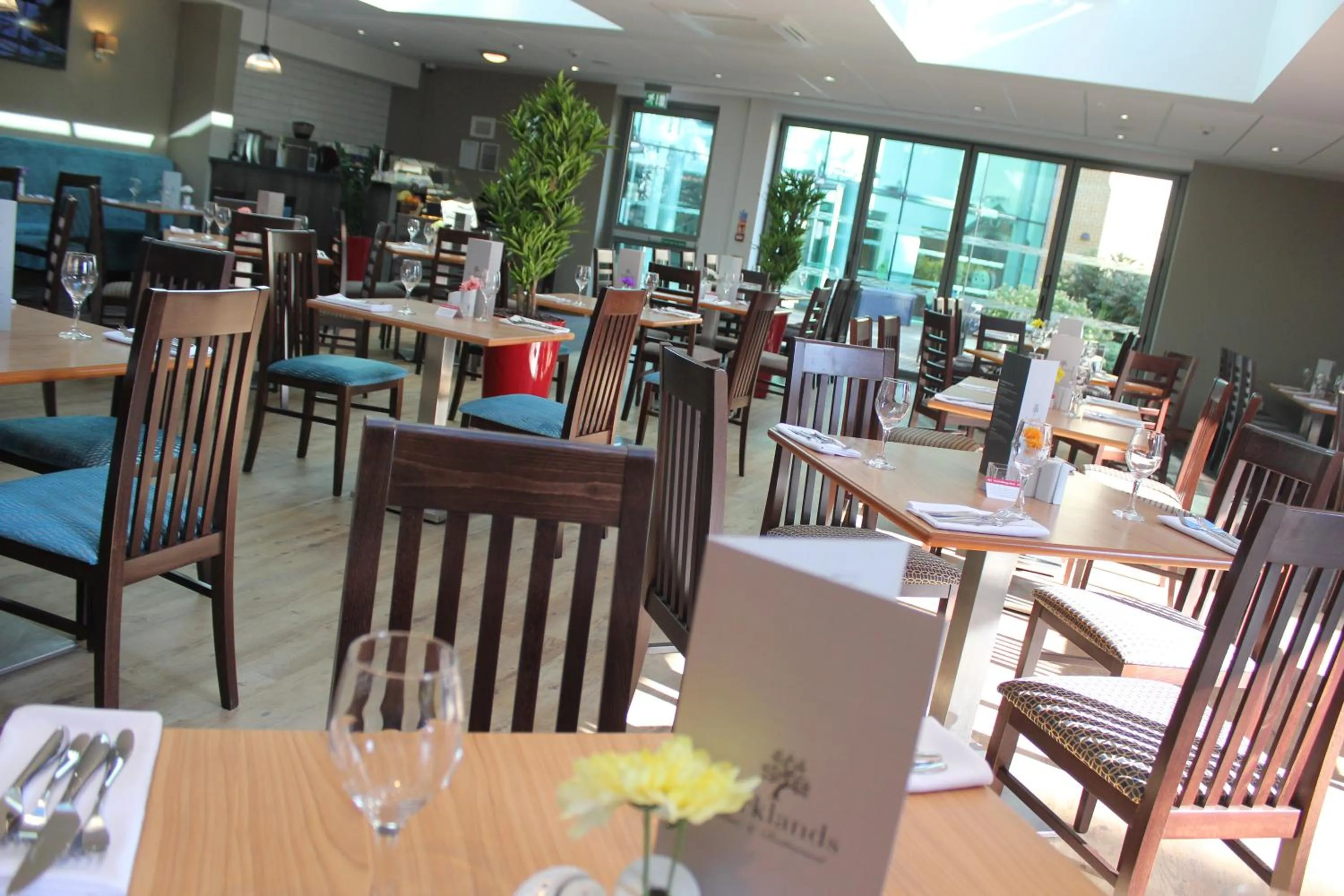 Dining area in Drayton Manor Hotel