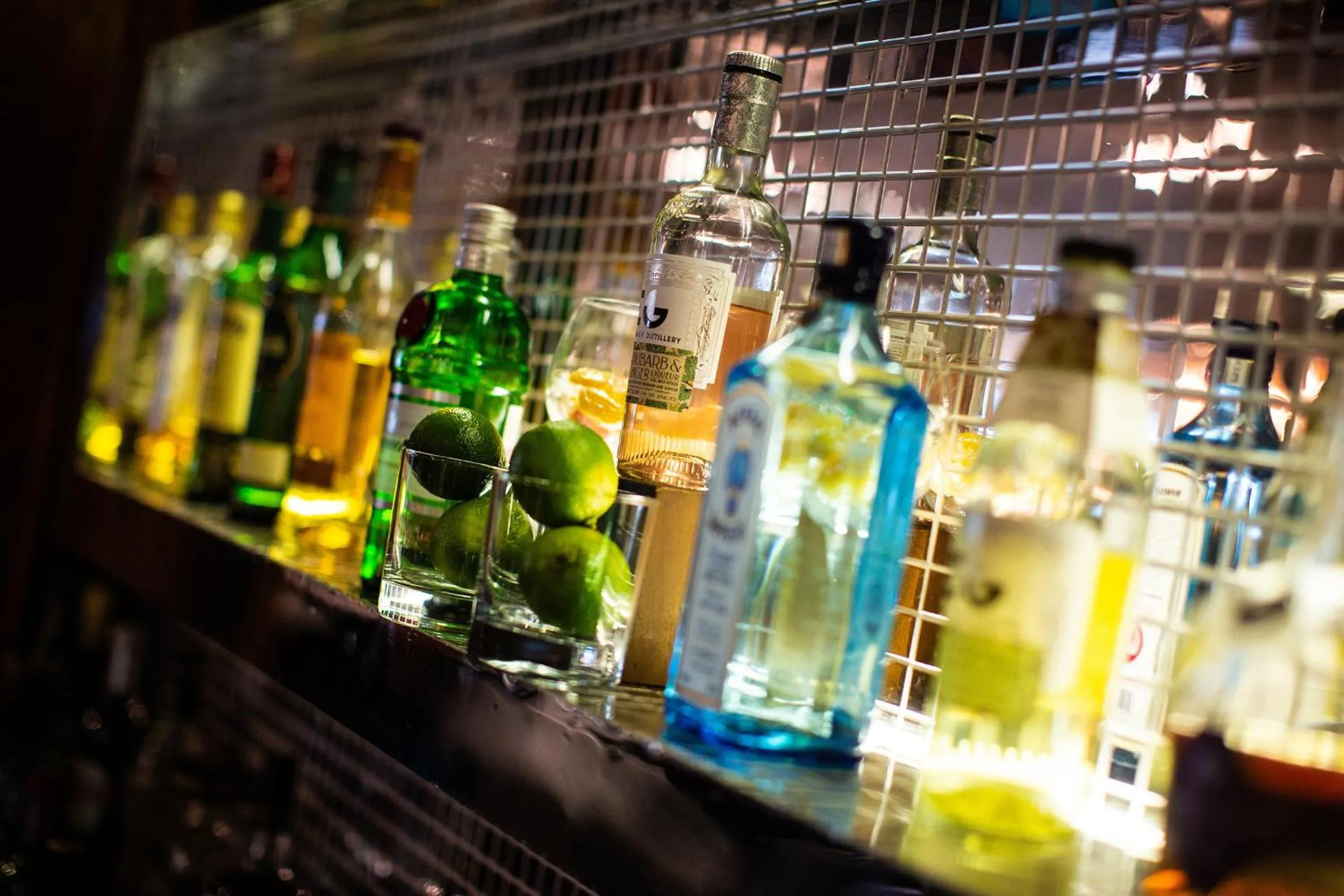 Restaurant/places to eat in Drayton Manor Hotel