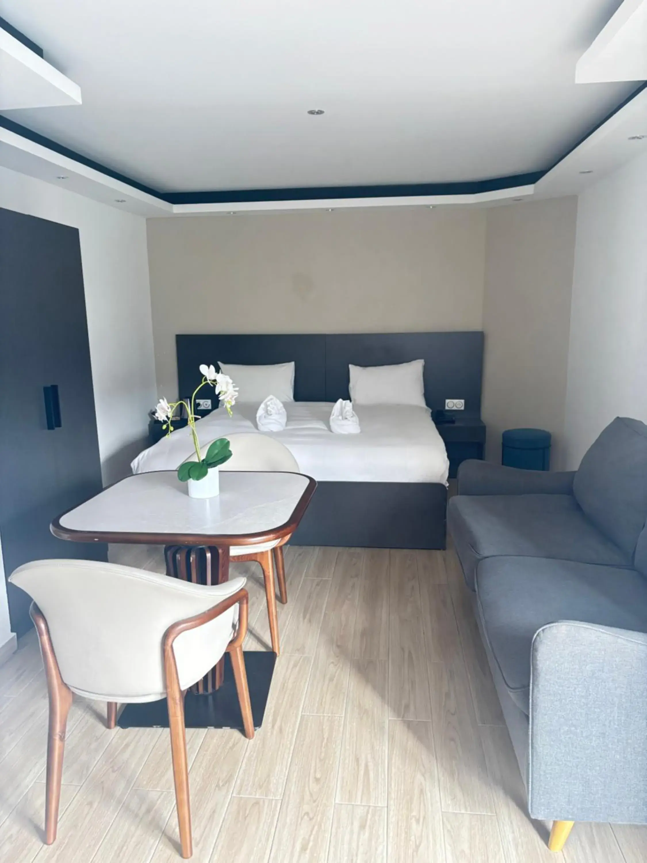 Bedroom, Bed in Hôtel Select - Réunion Bedroom, Bed in Hôtel Select - Réunion