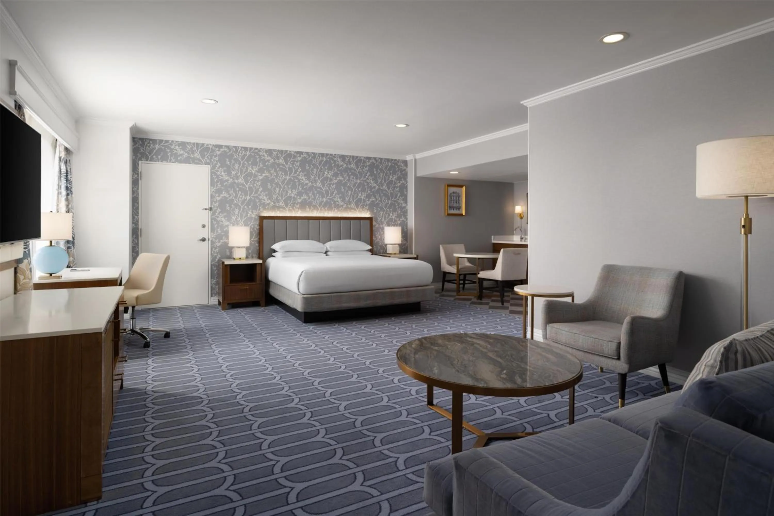 Bed in Hilton New Orleans Riverside