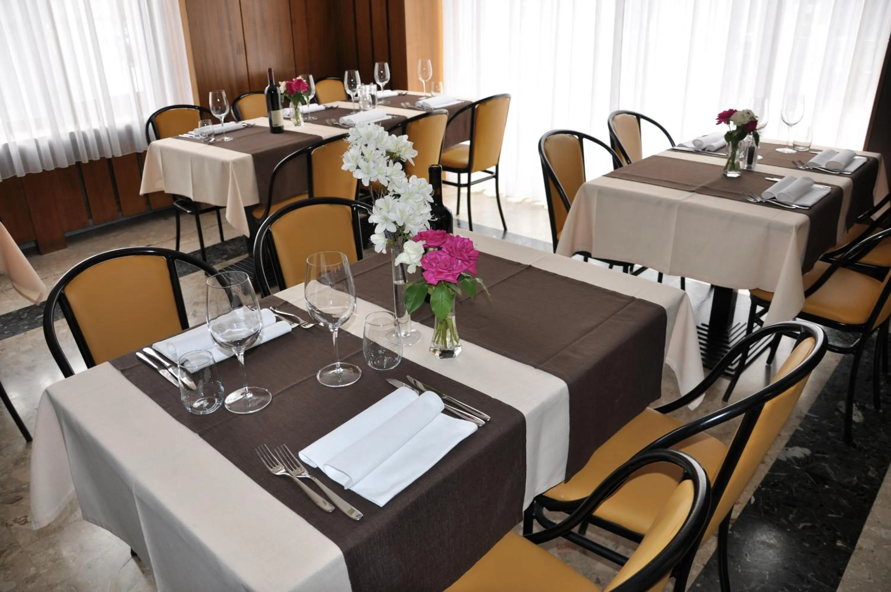 Restaurant/places to eat in Albergo Stazione