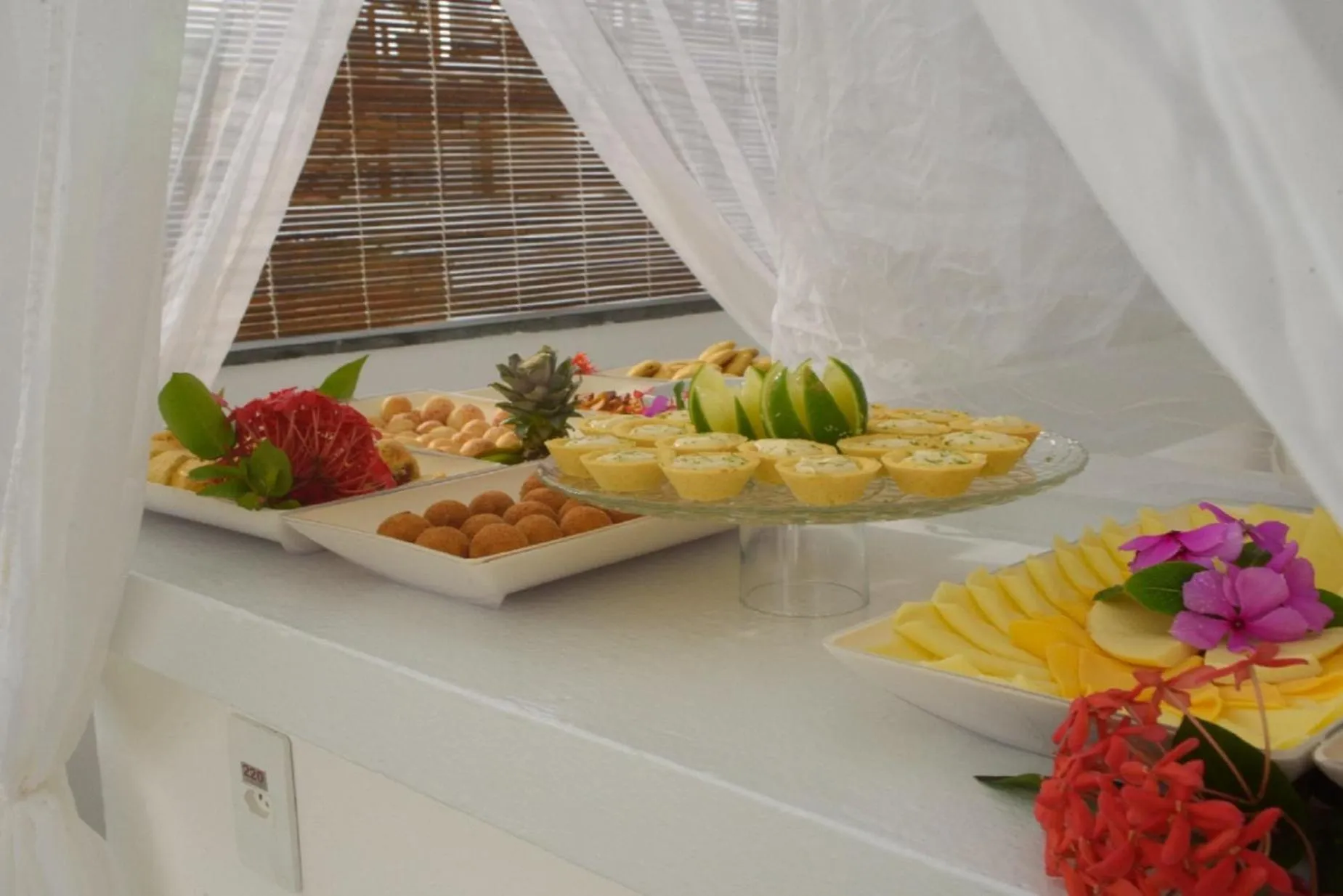 Buffet breakfast in Villa Amado