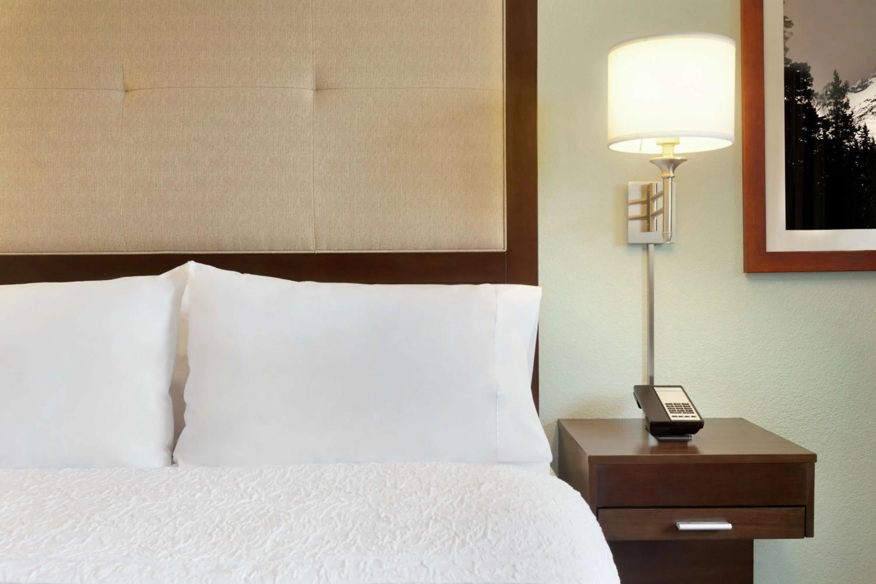 Bed in Hampton Inn - Portland/Clackamas