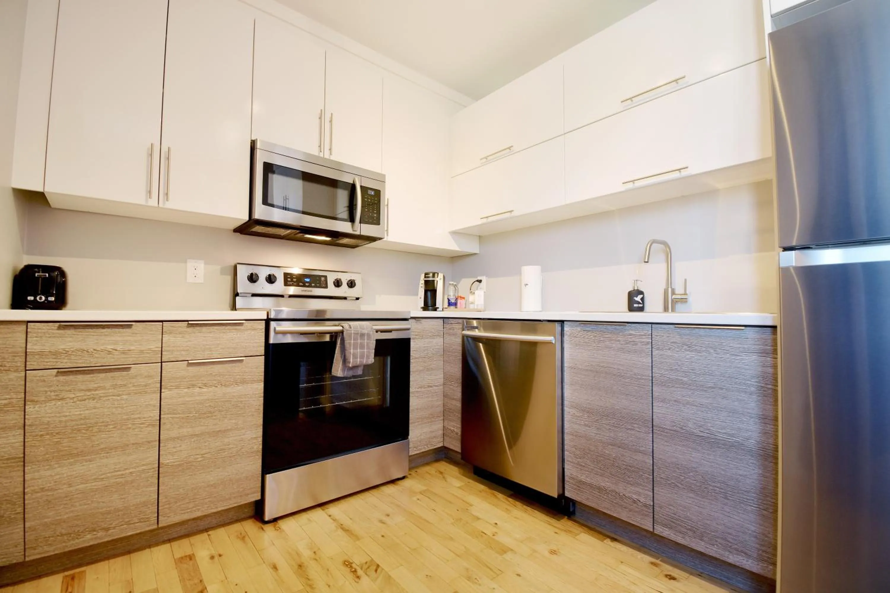 Coffee/tea facilities in Capitol Robinson by Bower Boutique Hotels