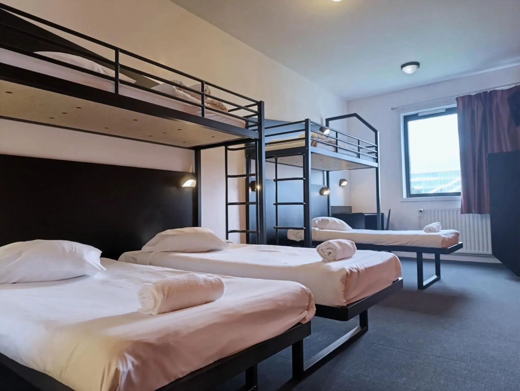 Bedroom, Bed in Résidence Internationale De Paris