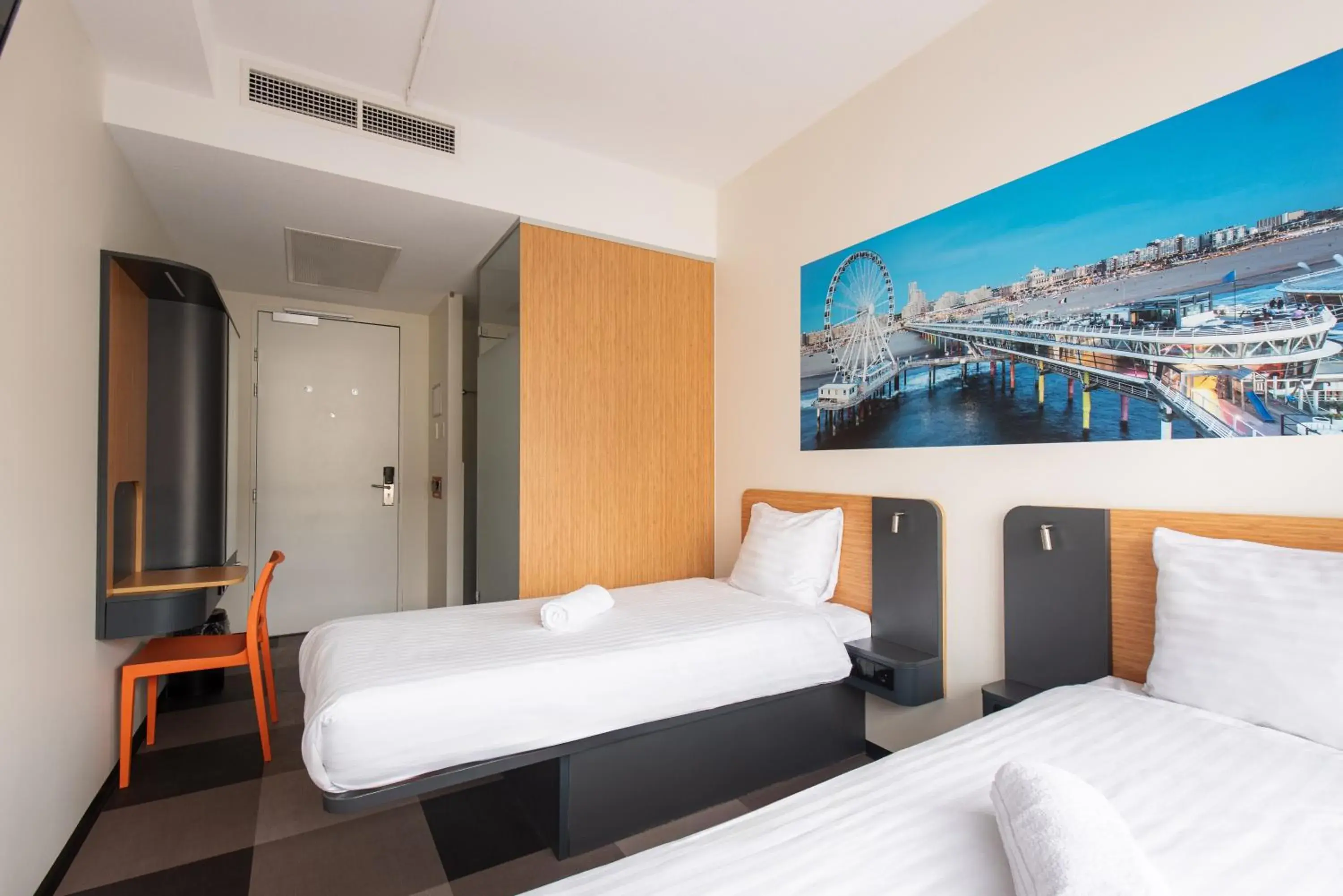 Twin Room in easyHotel The Hague Scheveningen Beach Twin Room in easyHotel The Hague Scheveningen Beach