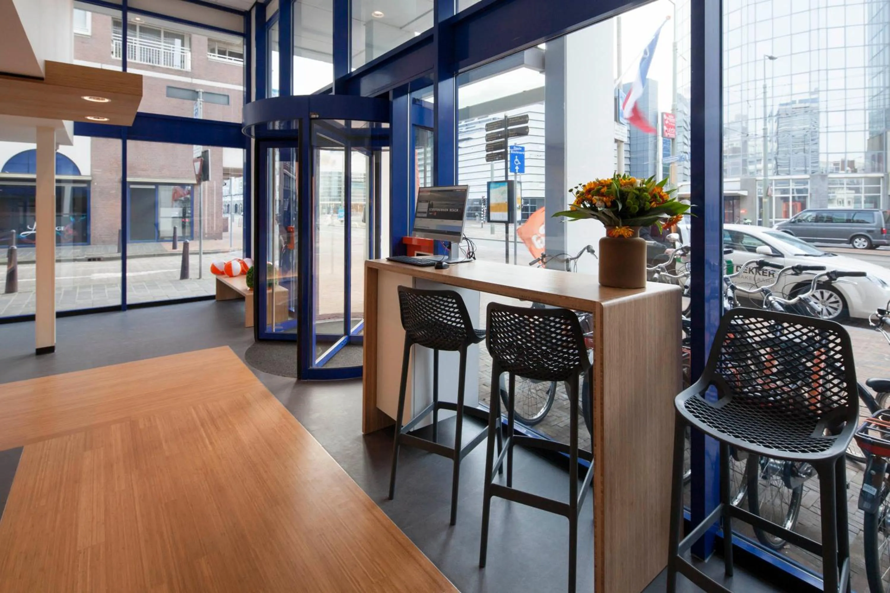 Lobby or reception in easyHotel The Hague Scheveningen Beach