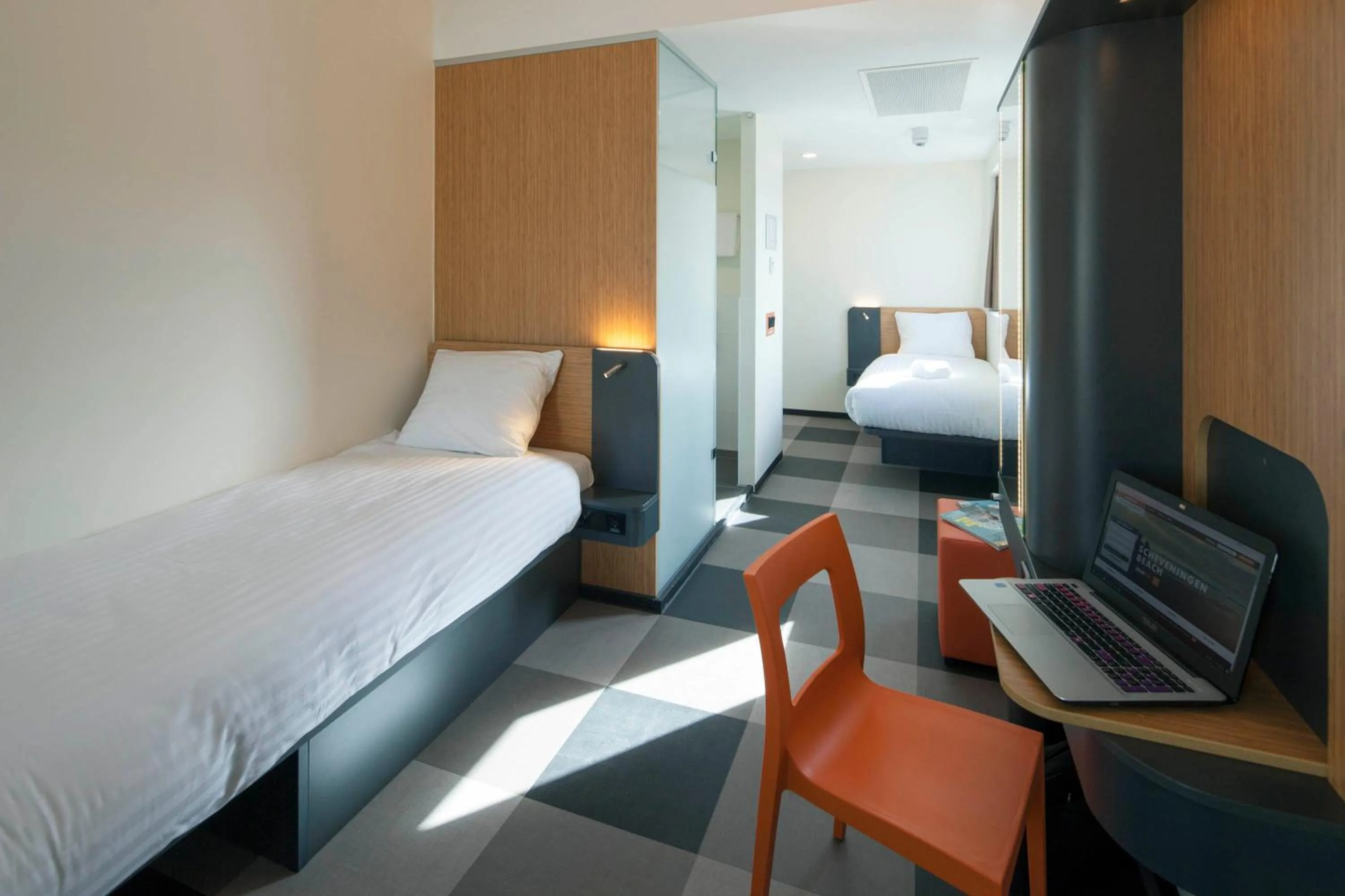 Decorative detail, Bed in easyHotel The Hague Scheveningen Beach