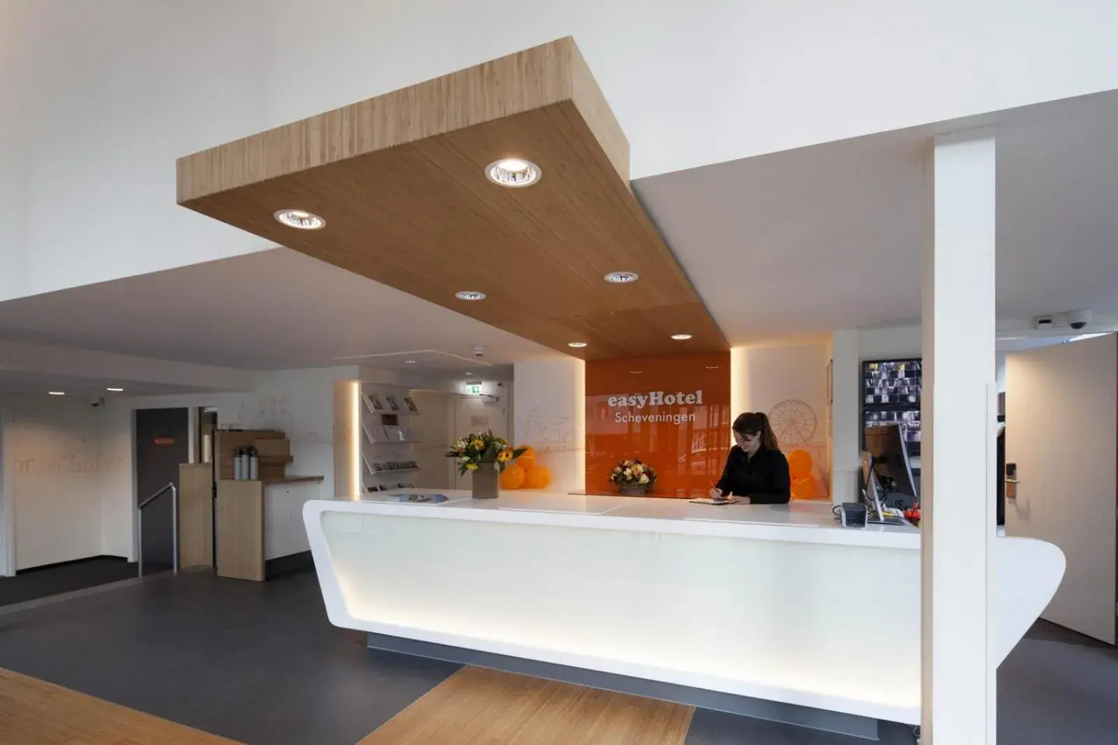 Lobby or reception in easyHotel The Hague Scheveningen Beach Lobby or reception in easyHotel The Hague Scheveningen Beach