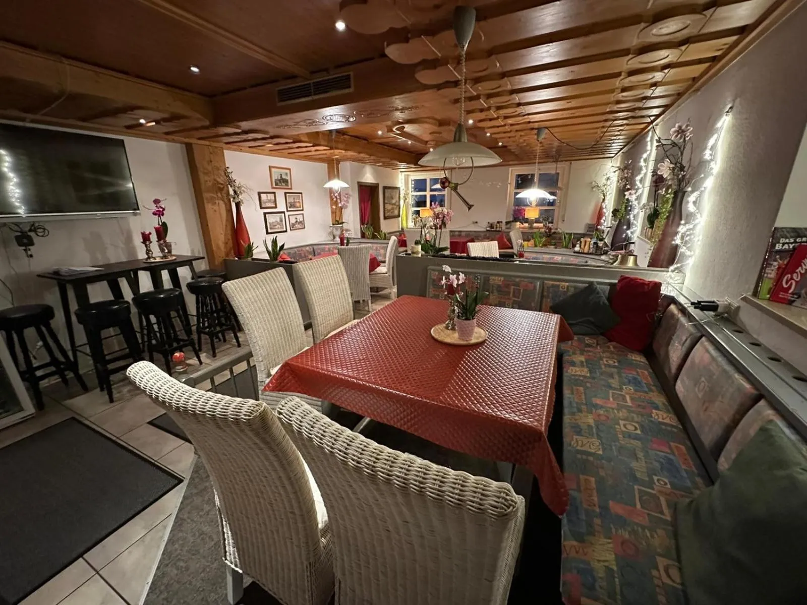 Restaurant/places to eat in Hotel Goldene Rose