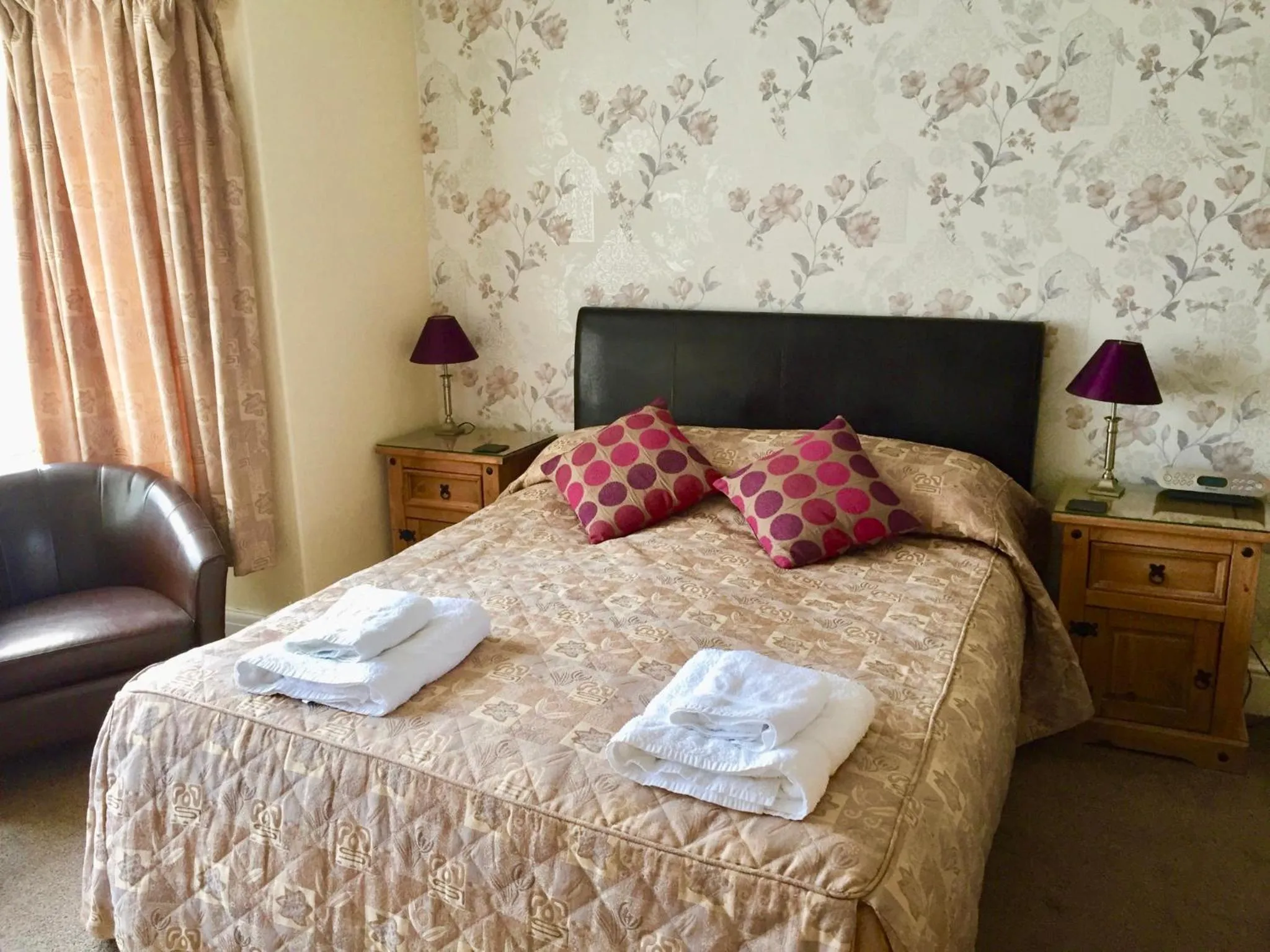 Bed in The Northdale Hotel Ltd